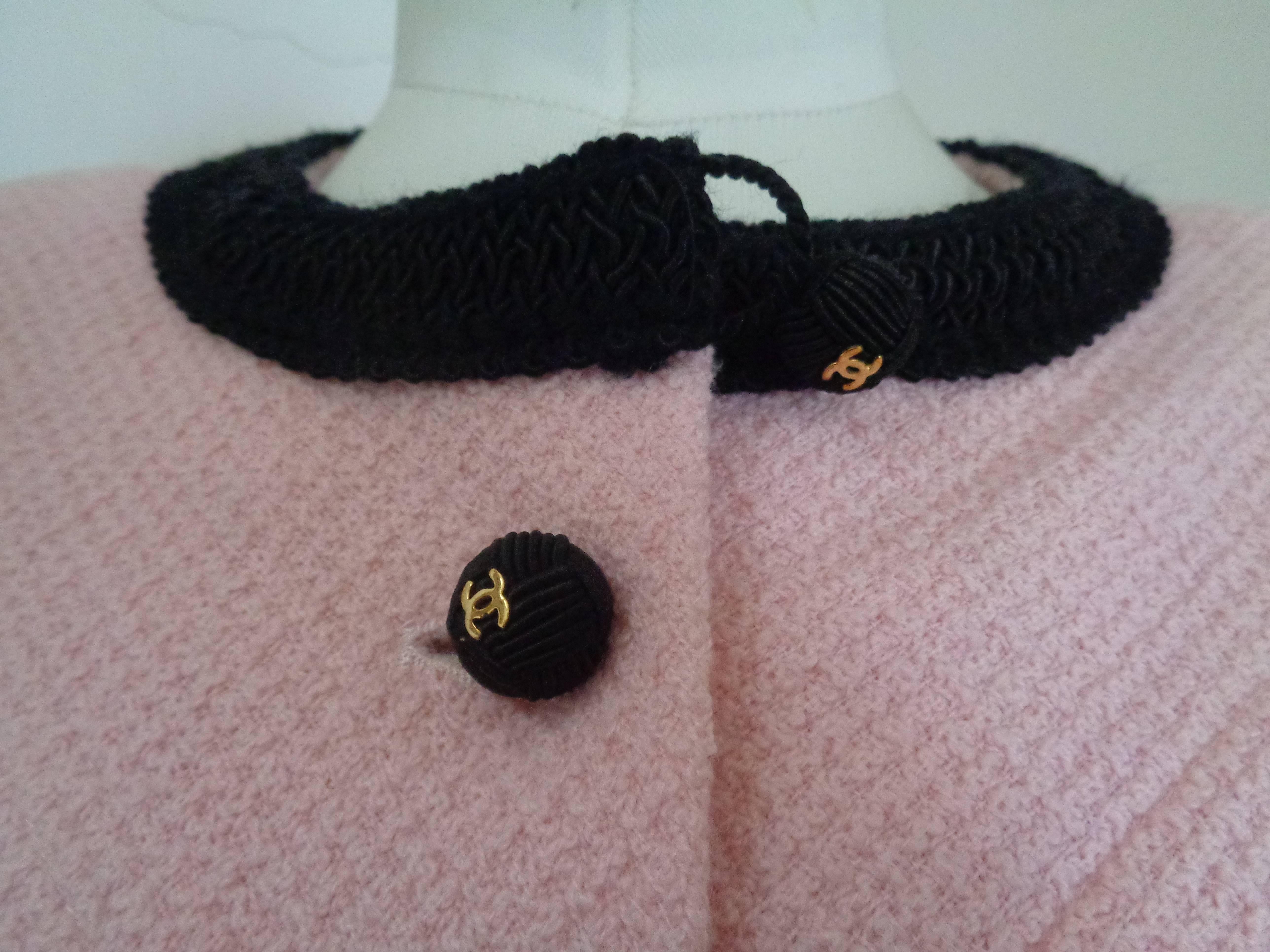 Chanel Pink Black with Gold Hardware Wool Skirt Suit In Good Condition In Capri, IT