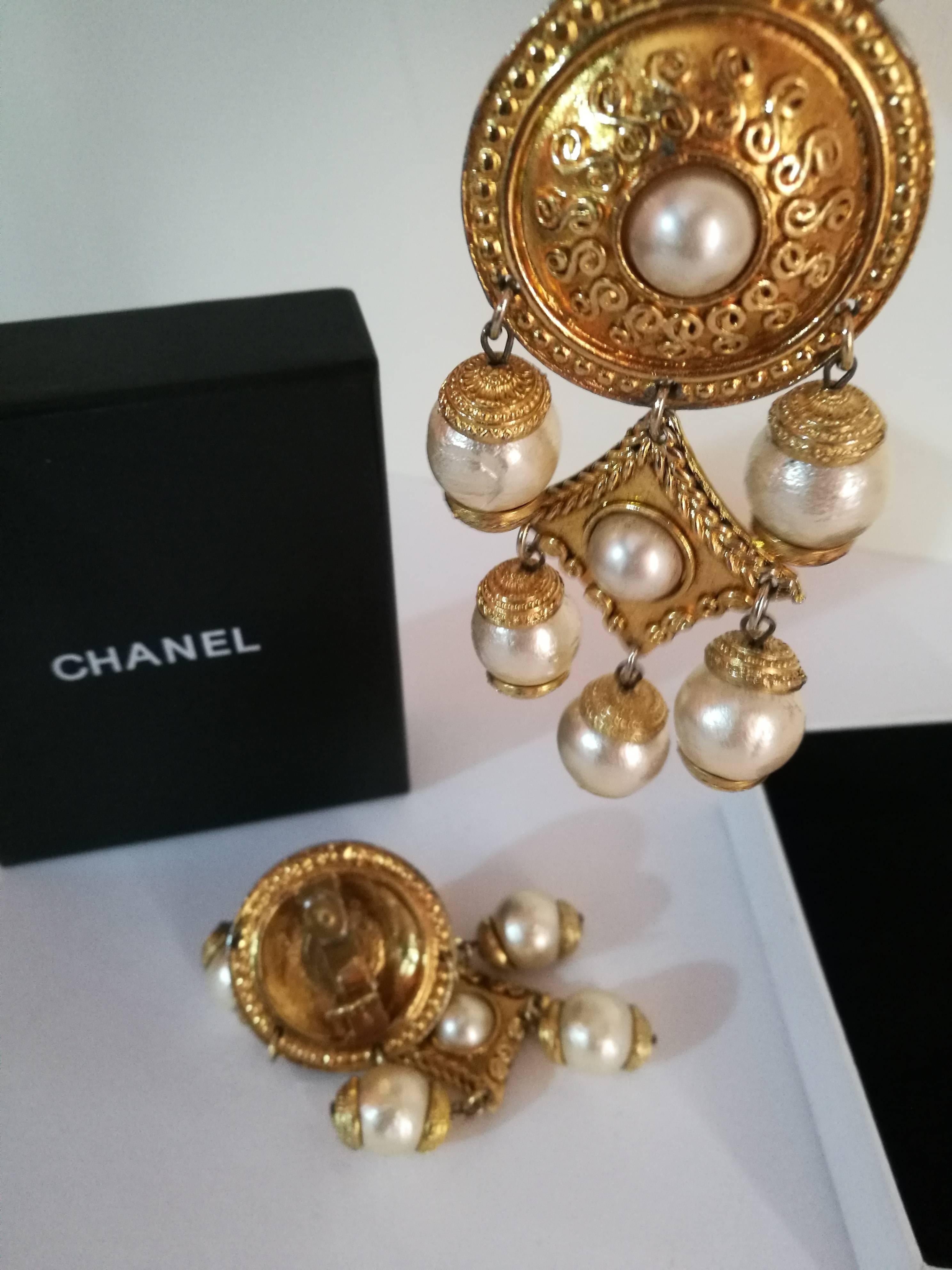 Chanel Faux Pearls Gold tone Clip On Earrings 1