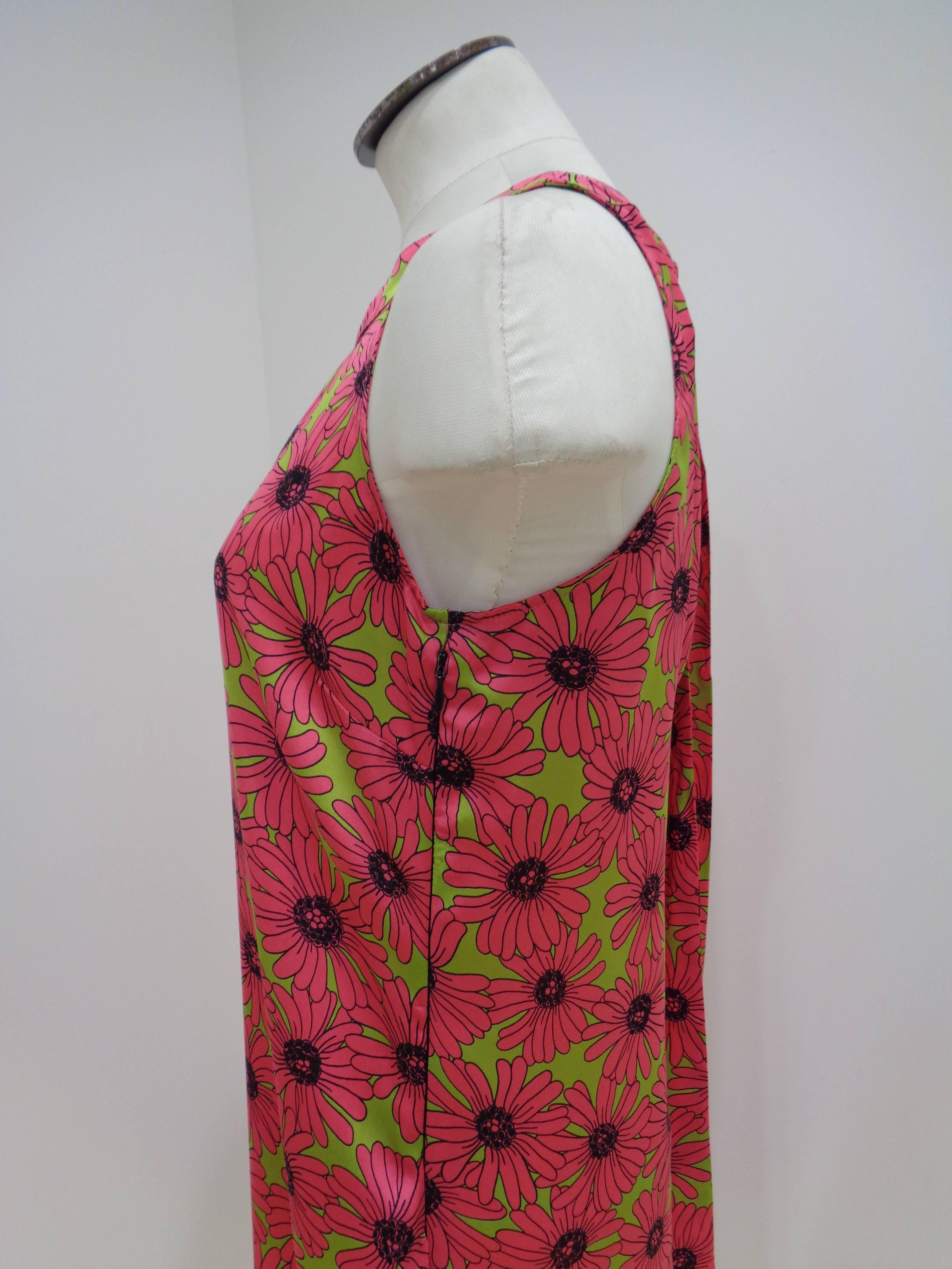 Love Moschino Pink flower Dress In Excellent Condition In Capri, IT