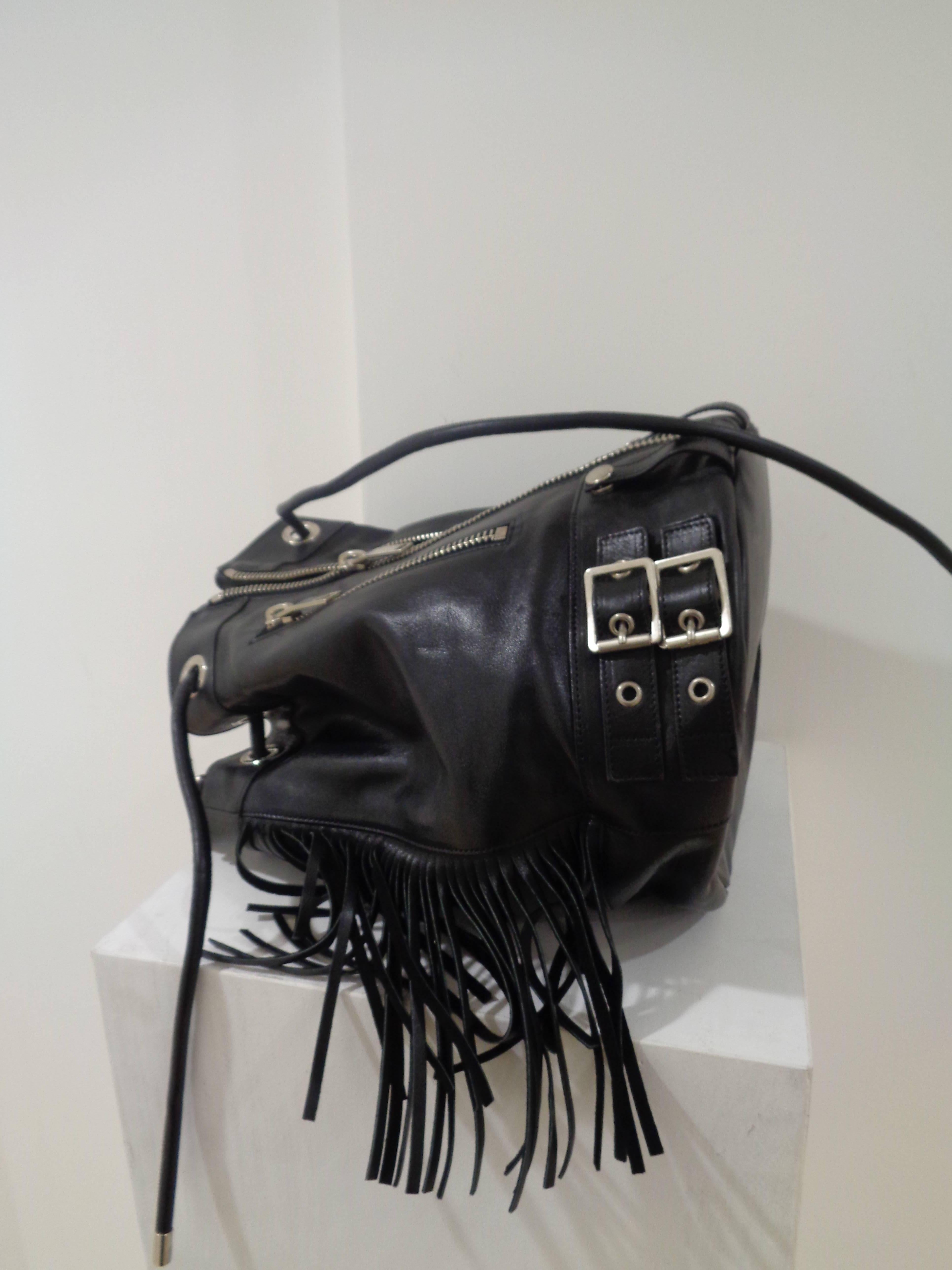 Yves Saint Laurent Satchel in pelle nera con hardware argentato in vendita 1