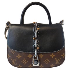 2017 Louis Vuitton Chain IT PM Shoulder bag