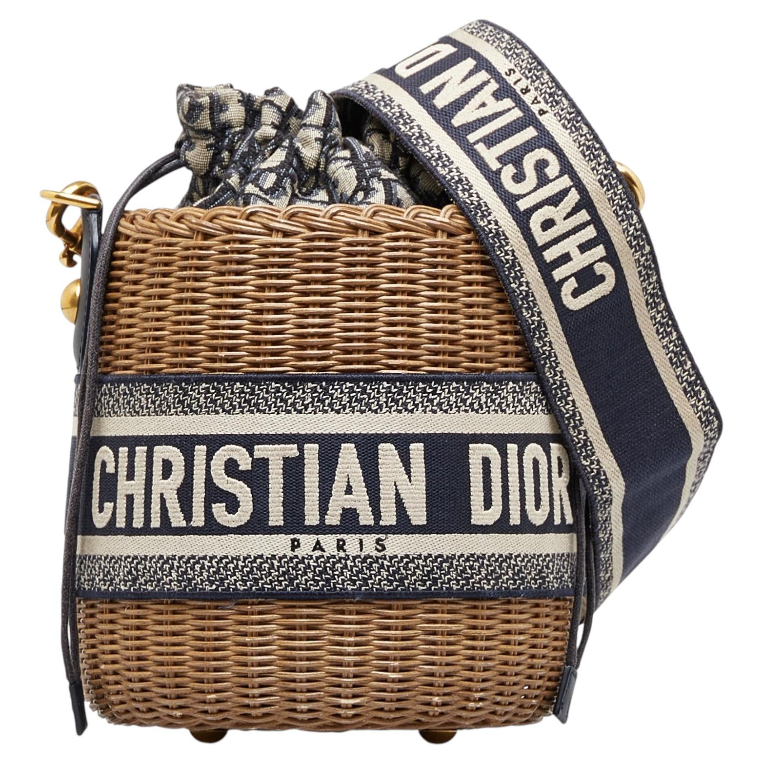 Christian Dior 2021 Unisex Oblique Wicker Bucket Bag in Brown Rattan For Sale
