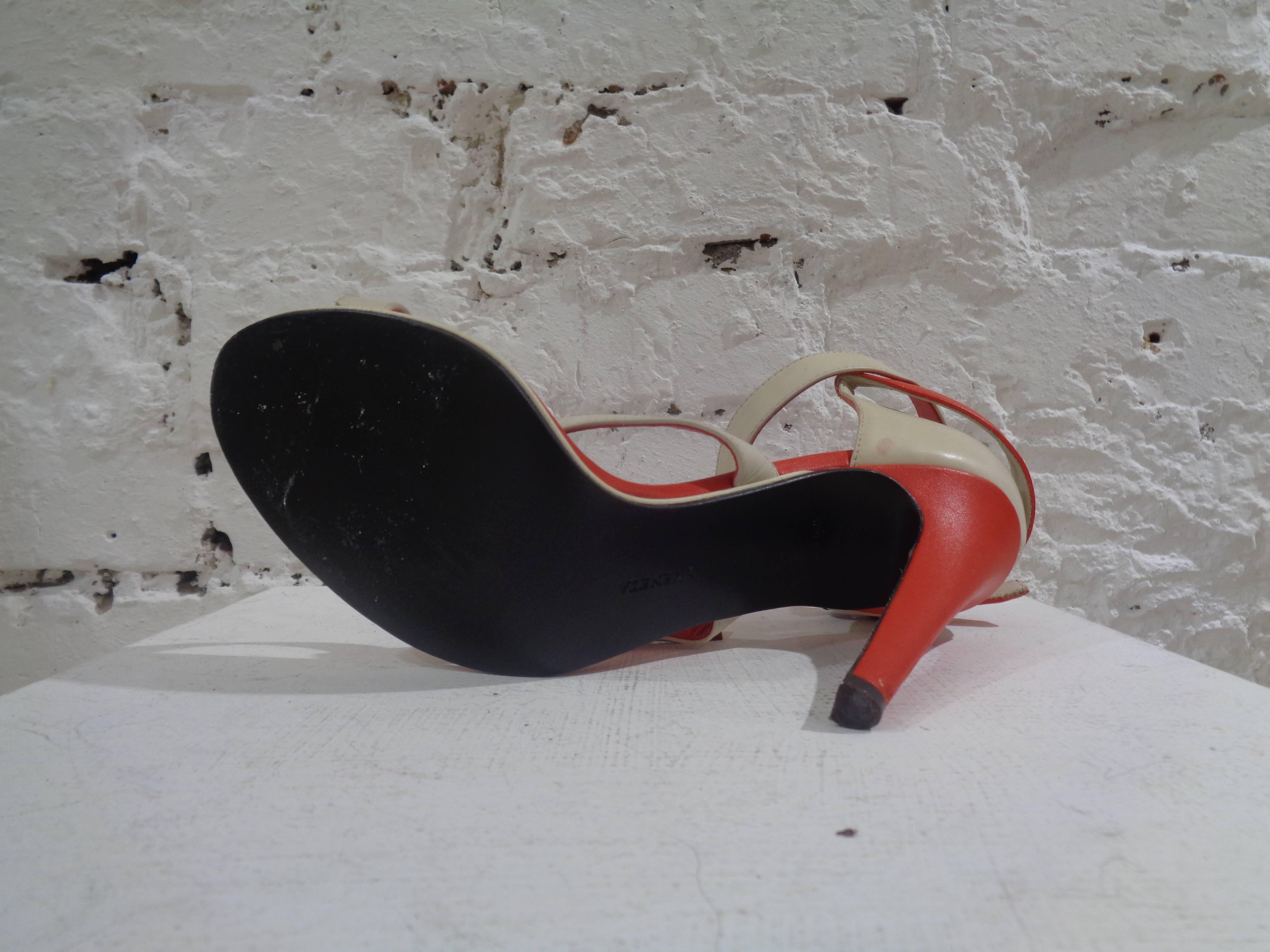 Bottega Veneta beije and orange leather sandals In New Condition For Sale In Capri, IT