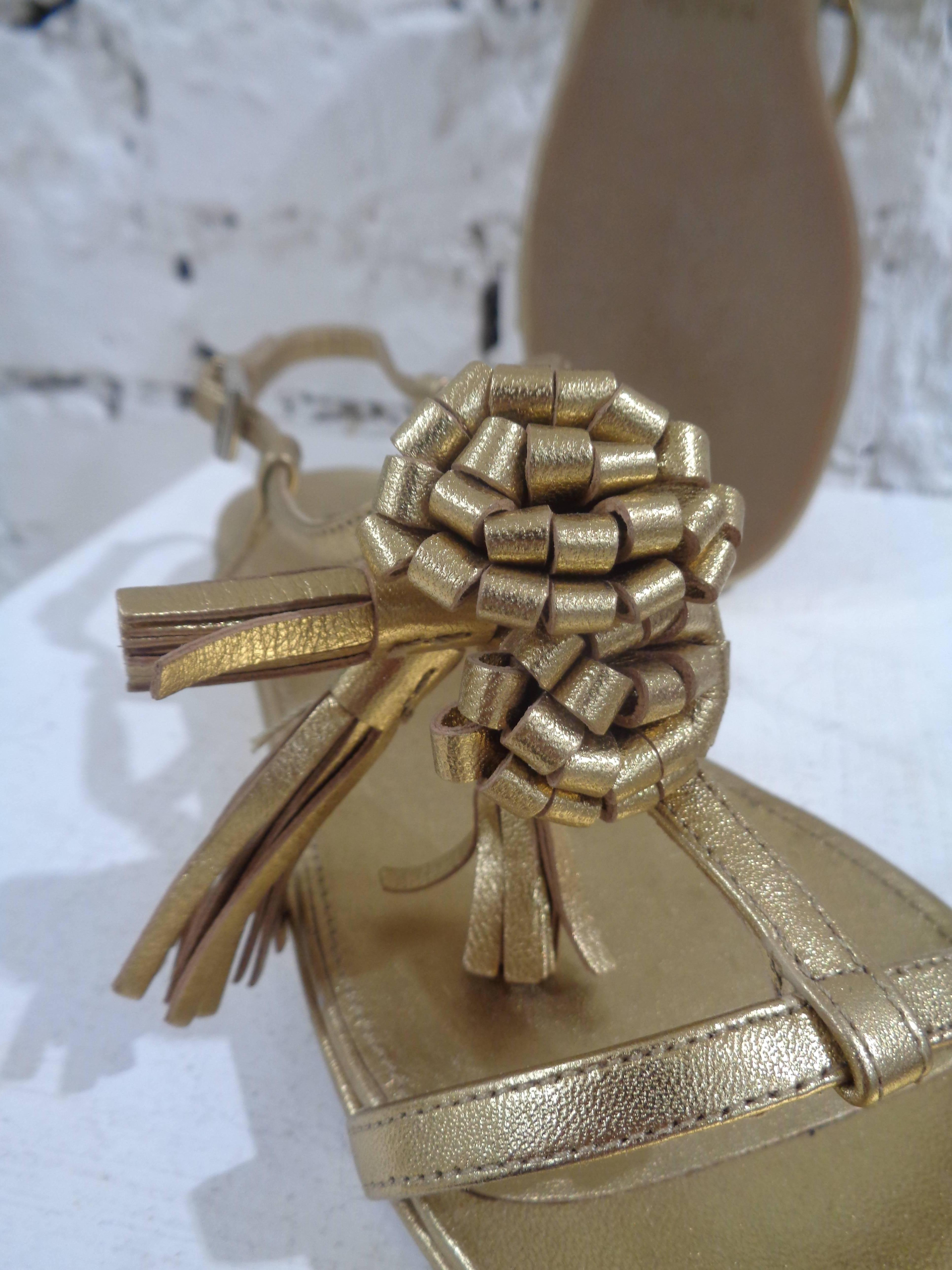 Prada gold tone leather sandals In Good Condition In Capri, IT