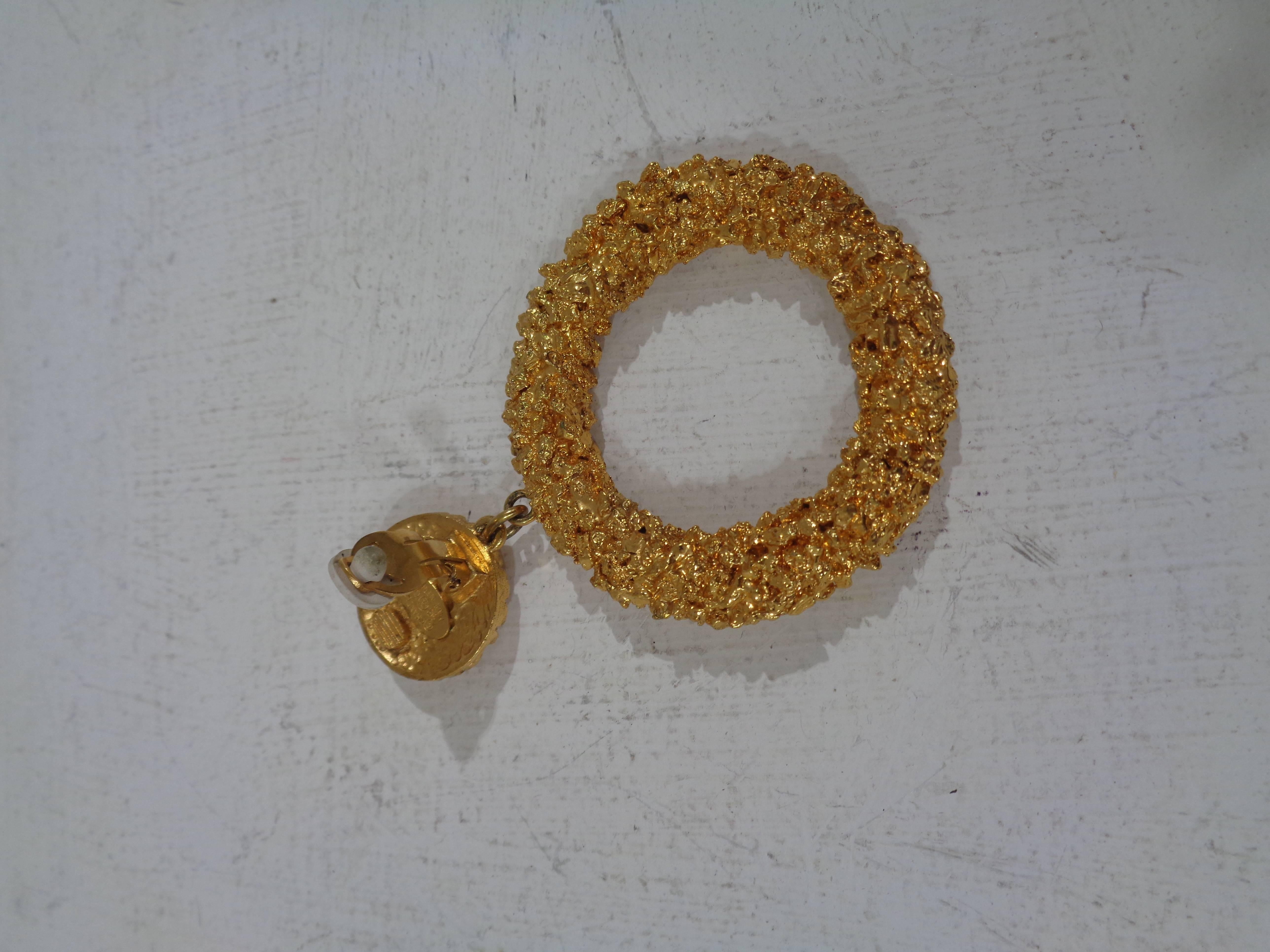 Chanel gold tone circle cc logo clip on earrings 1