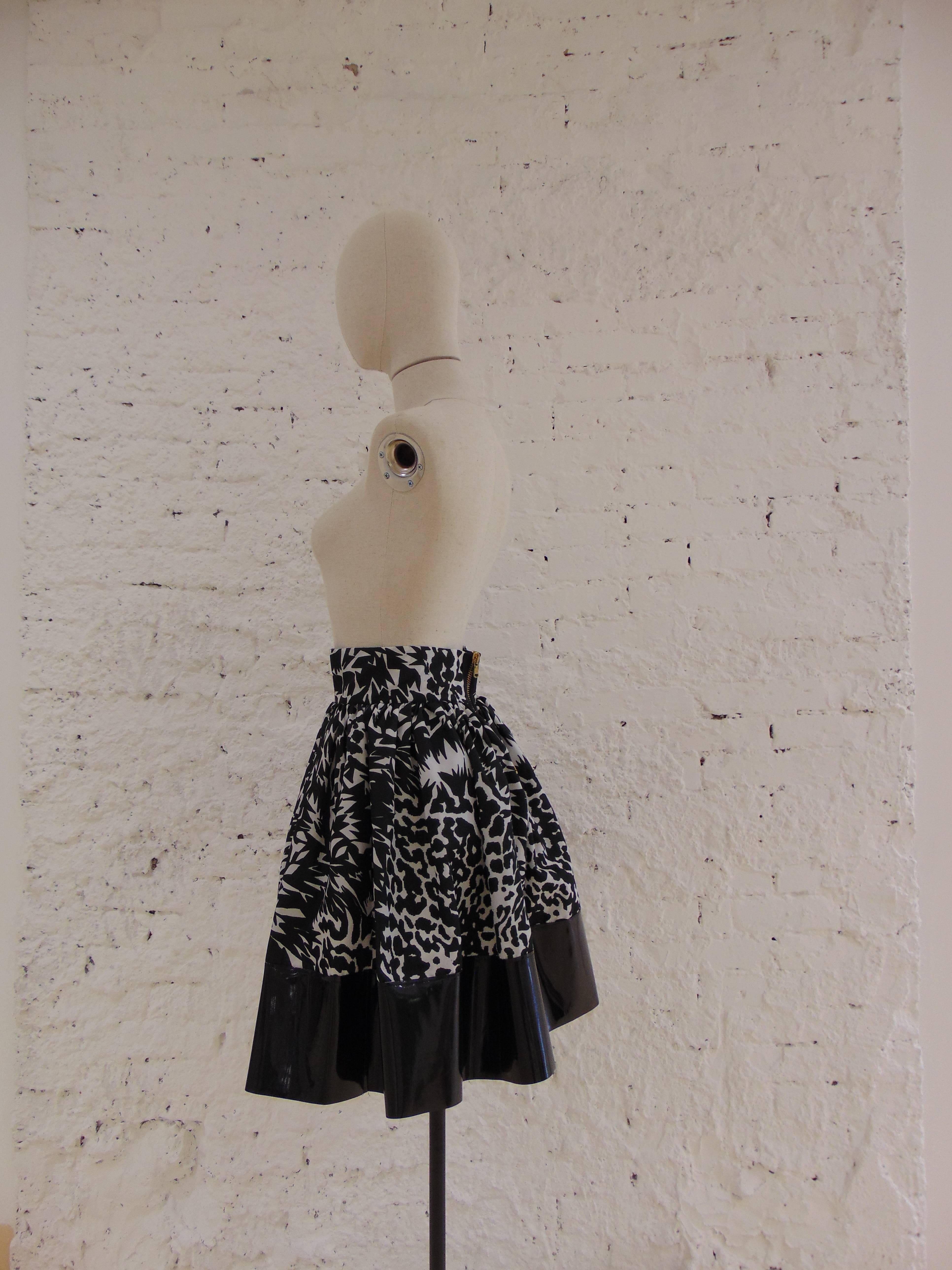 Leitmotiv unworn/nwot skirt with vernish ecoleather details 1