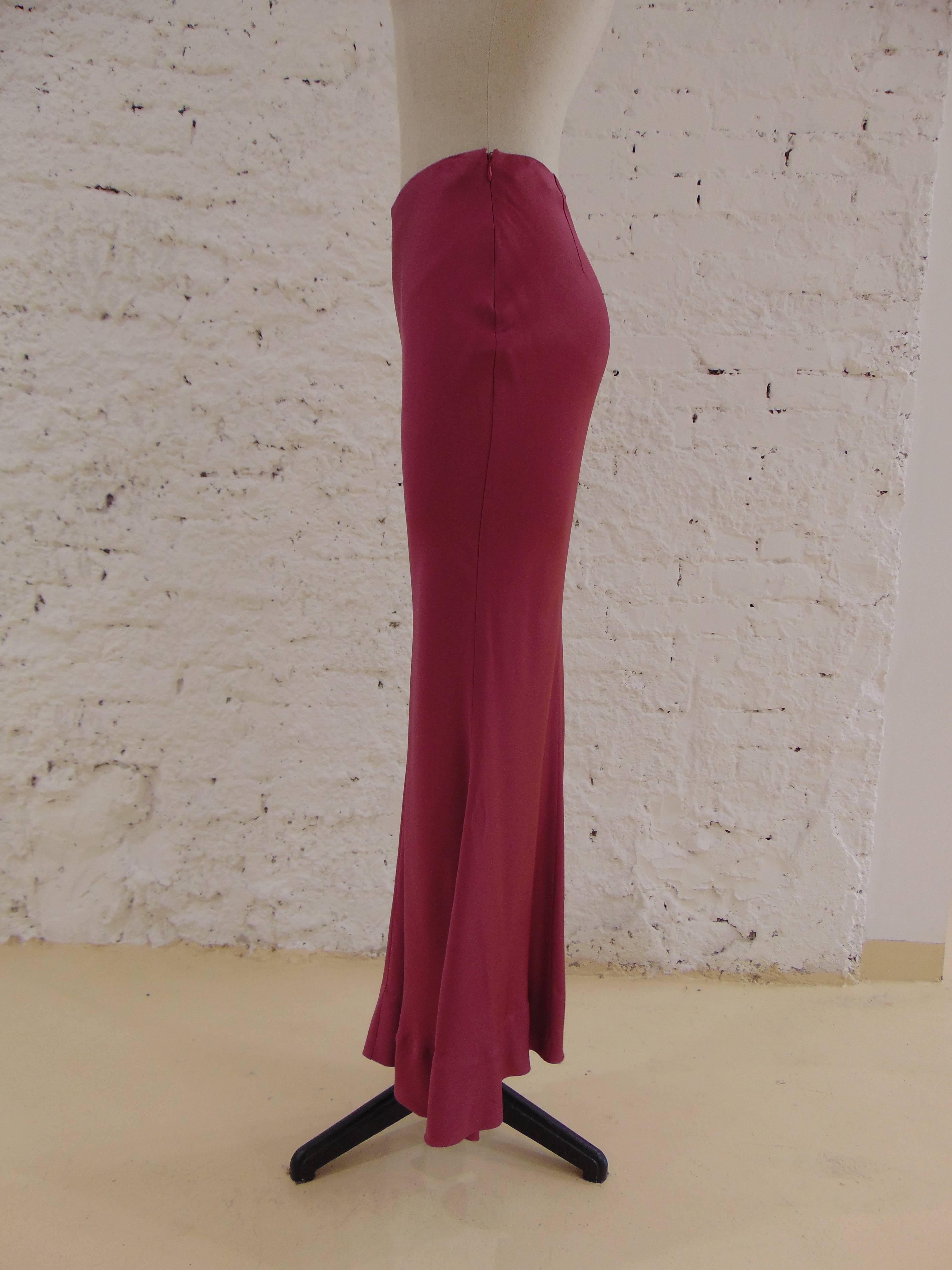 John Galliano pink silk long skirt
totally made in italy in size 40
Unworn