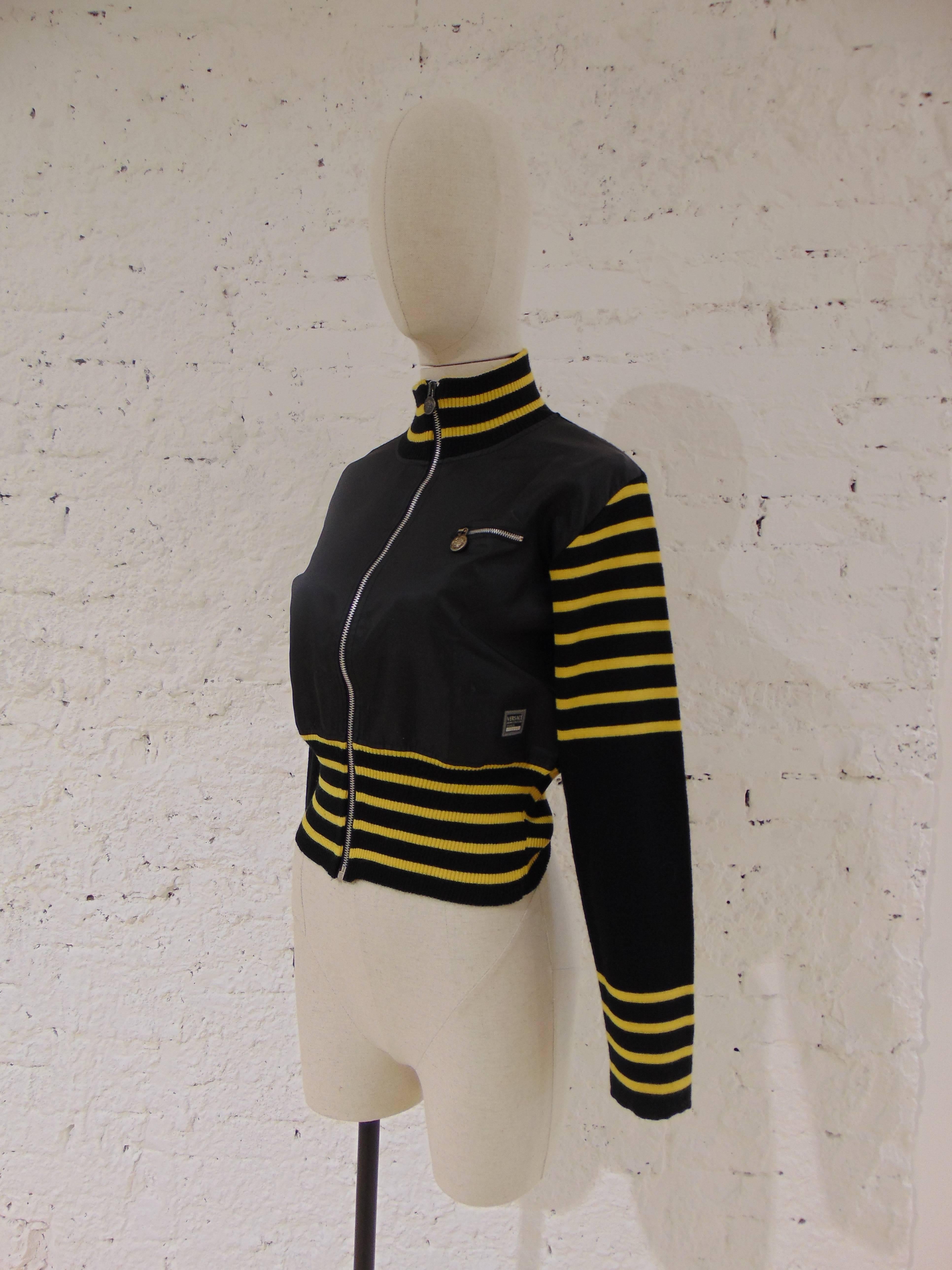 Veste jaune noir et jaune Versace Jeans Couture Bon état - En vente à Capri, IT