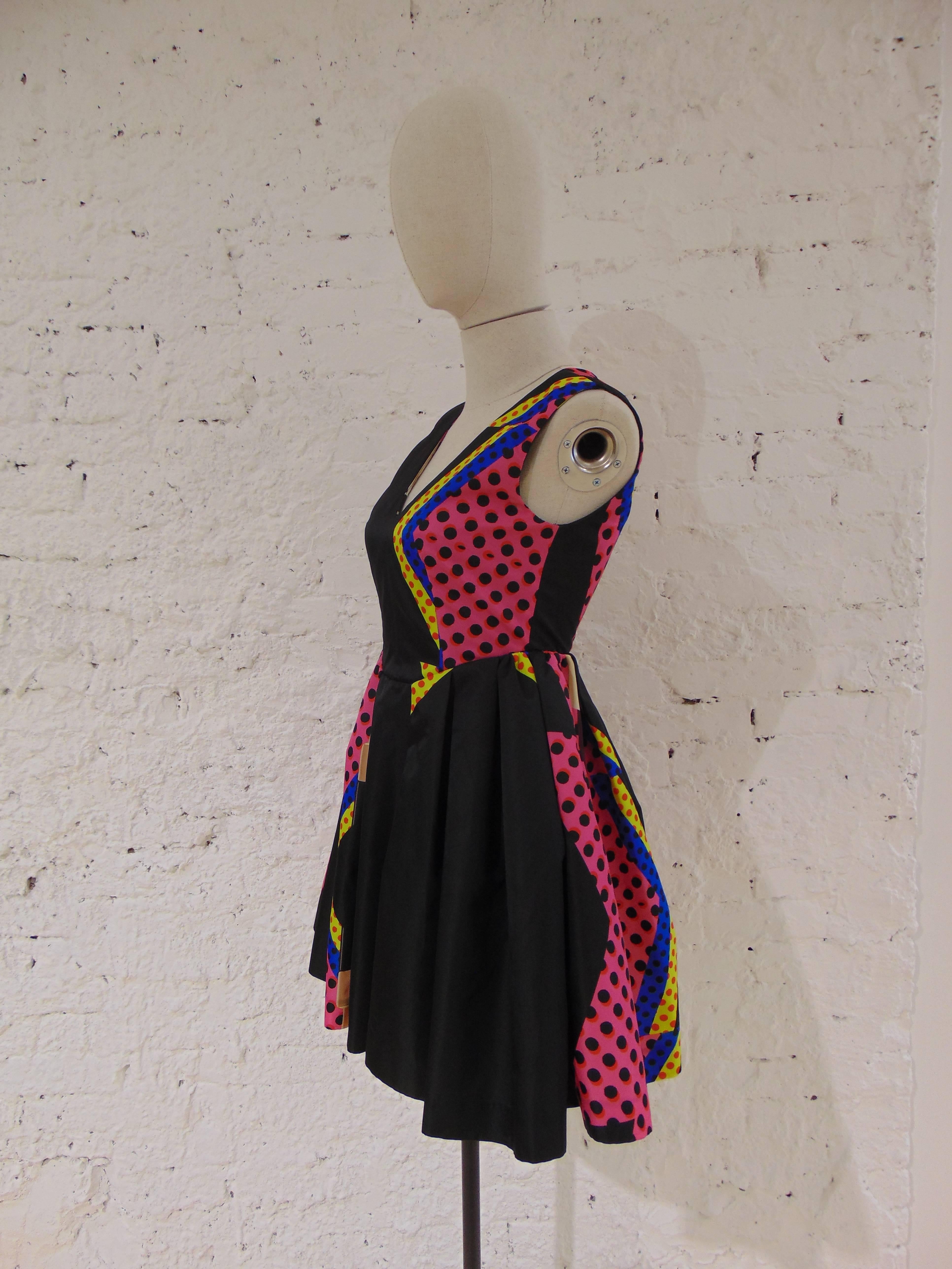 Leitmotiv NWOT Vestido multicolor
totalmente made in italy en talla 40
sin estrenar aún con etiquetas originales