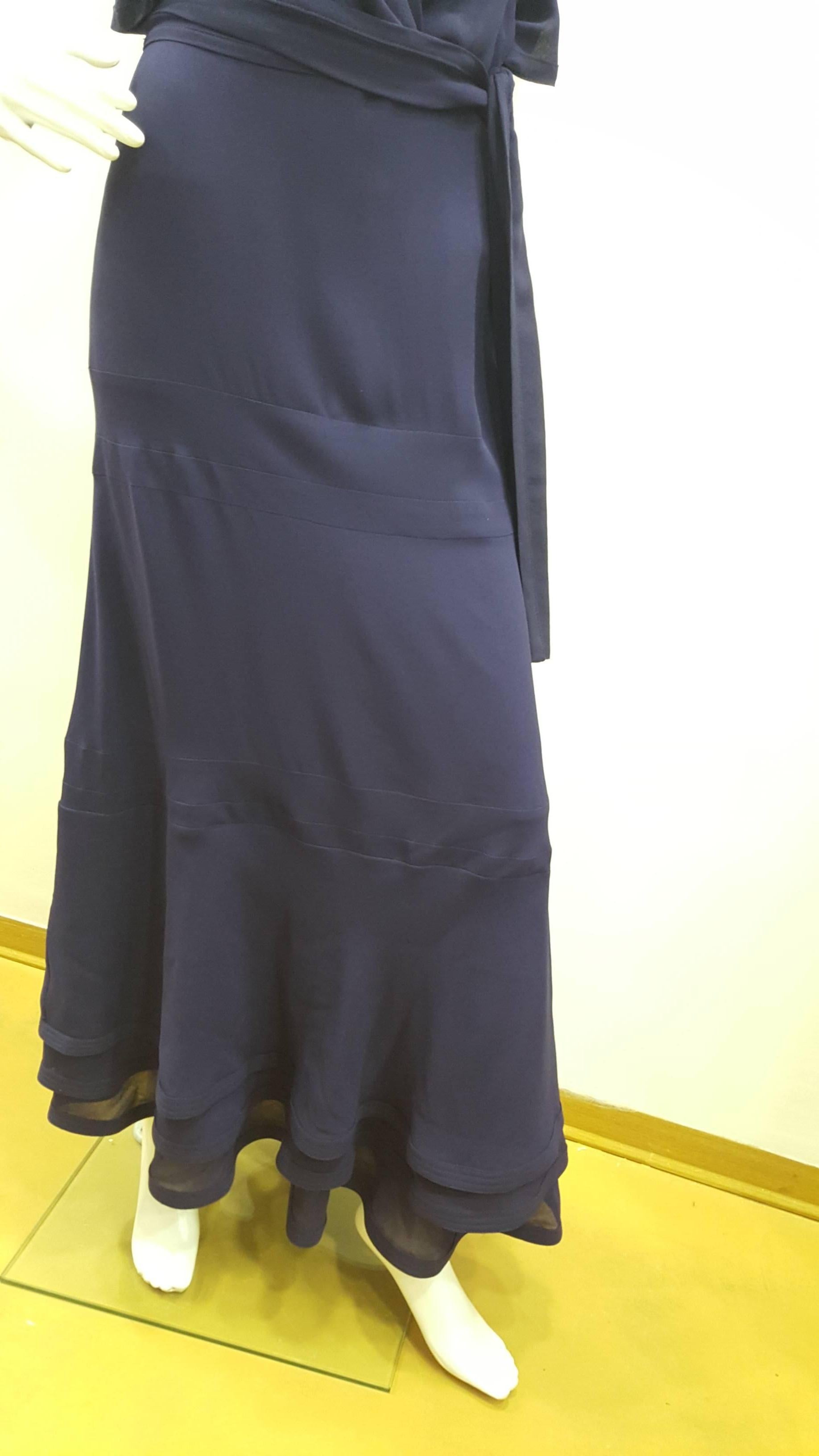 2006's Gucci Haute couture Blue long dress designed by Frida Giannini In Excellent Condition In Capri, IT