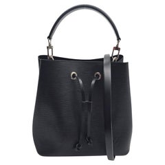 Cubo Louis Vuitton 2018 Negro EPI NeoNoe MM