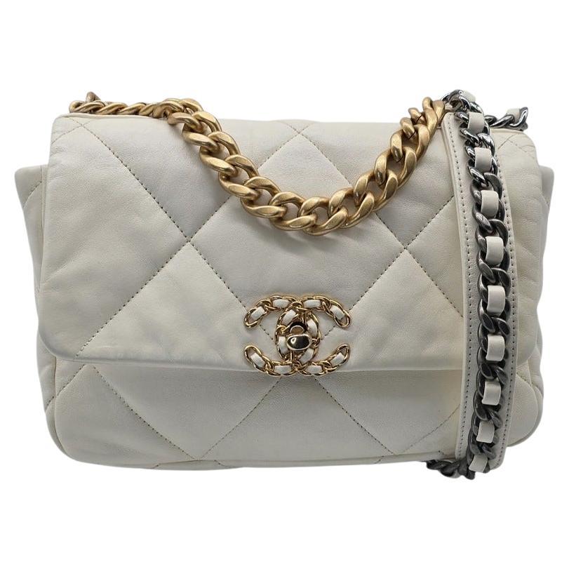 Chanel 19 Lambskin Quilted Medium Flap Bag Blanc
