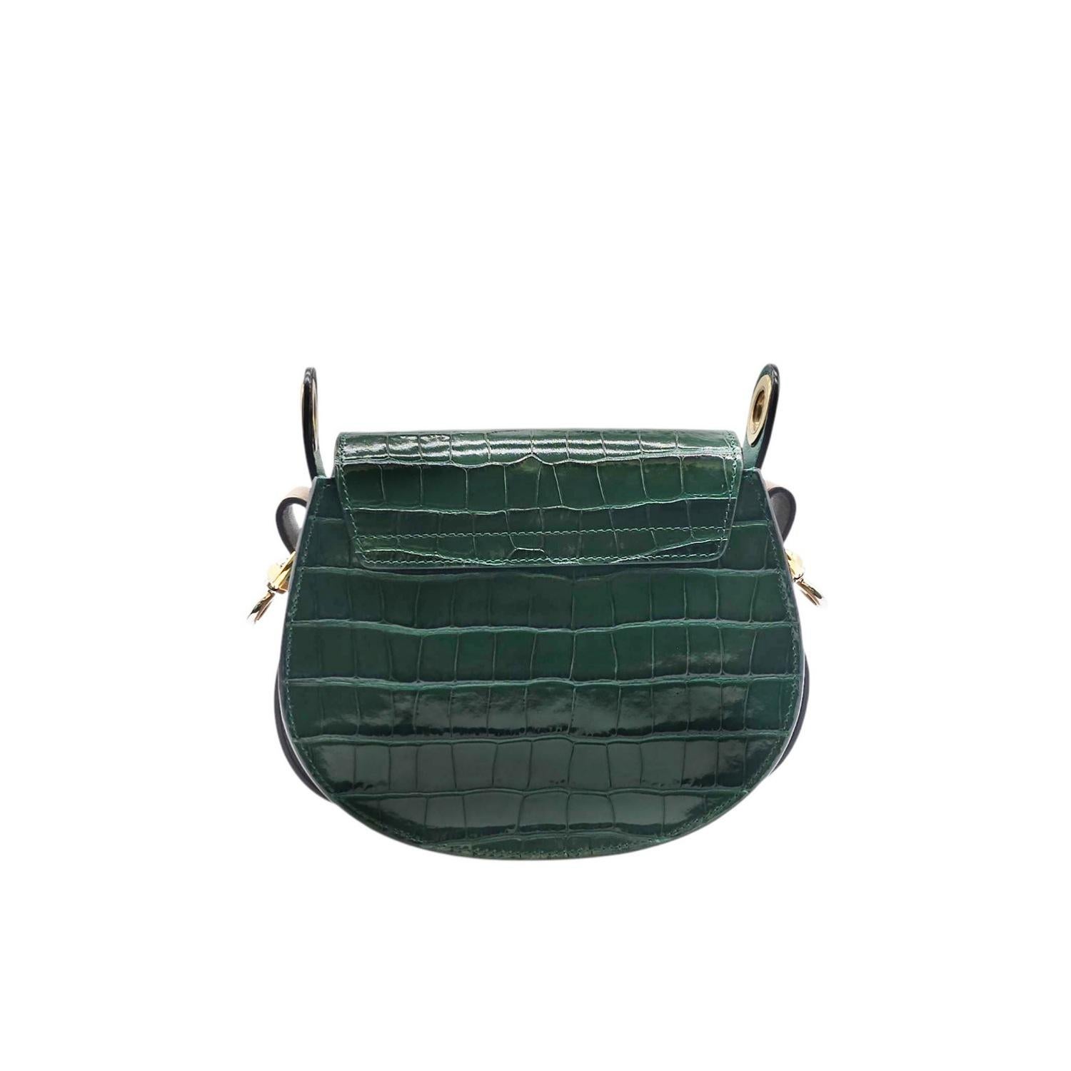 Nero Chloe Borsa a tracolla Tess piccola in rilievo con coccodrillo Greene & Greene in vendita