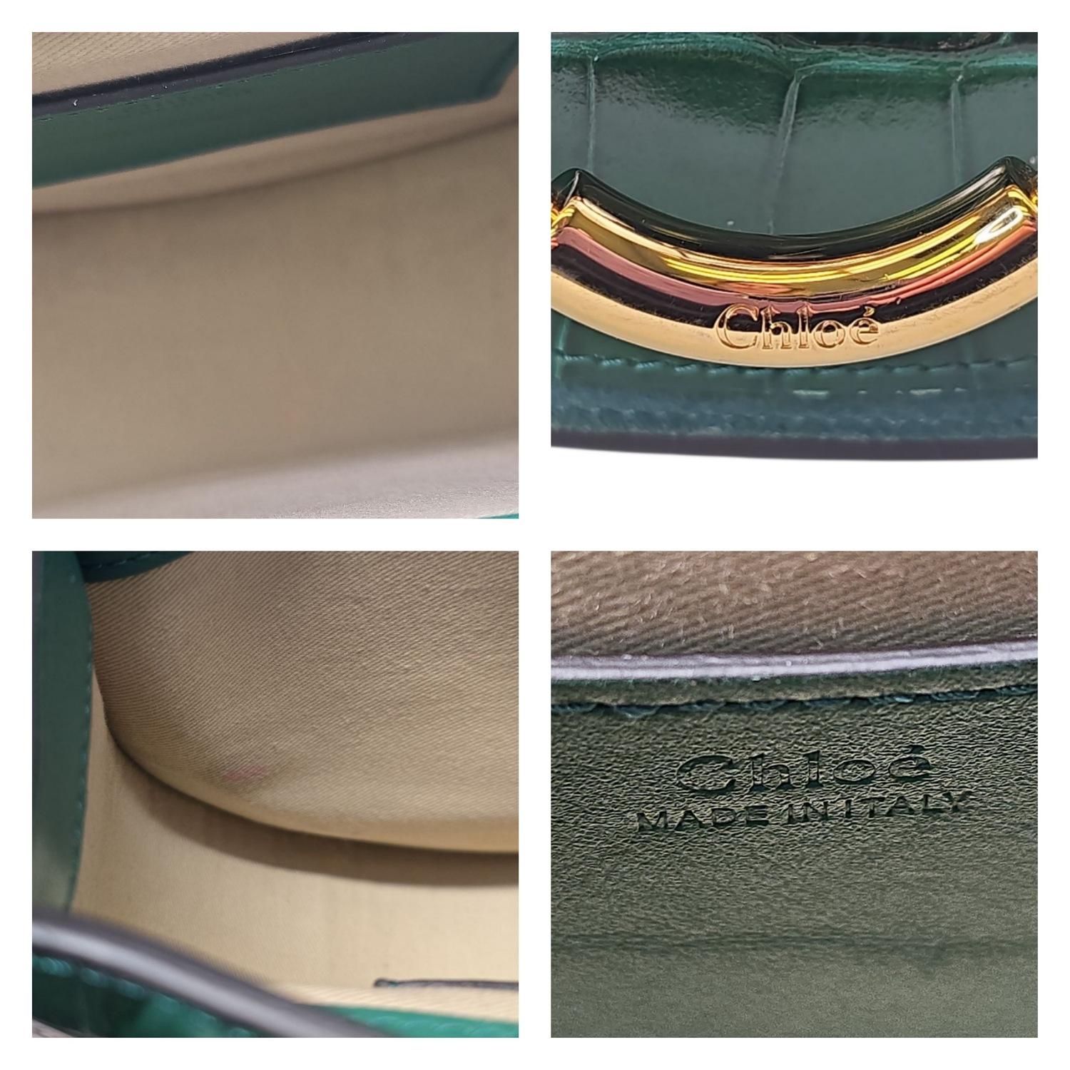 Chloe Borsa a tracolla Tess piccola in rilievo con coccodrillo Greene & Greene in vendita 4