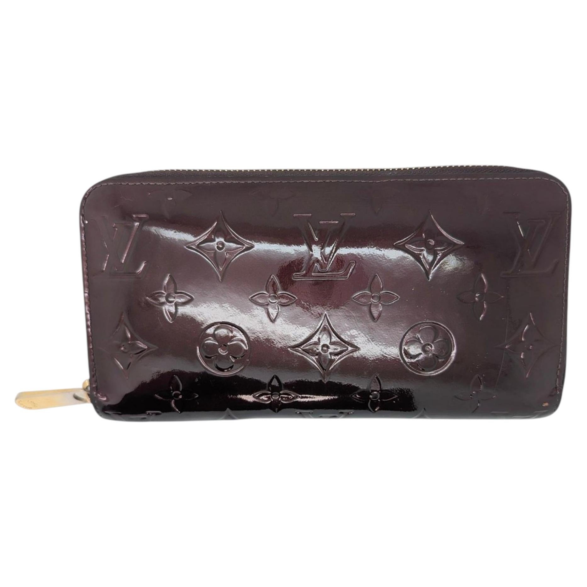 Louis Vuitton Vintage Monogram Vernis Zippy Wallet For Sale