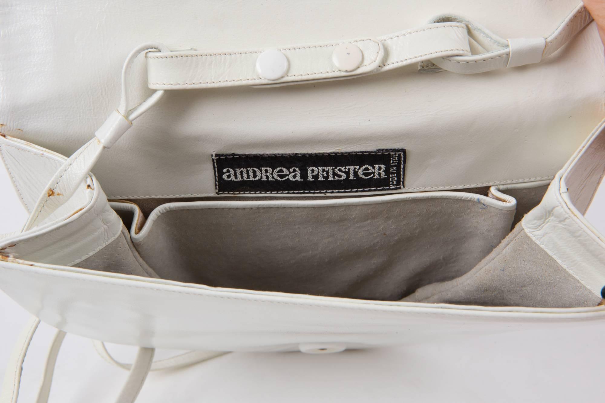 White Andrea Pfister Leather Clutch In Good Condition In Paris, FR