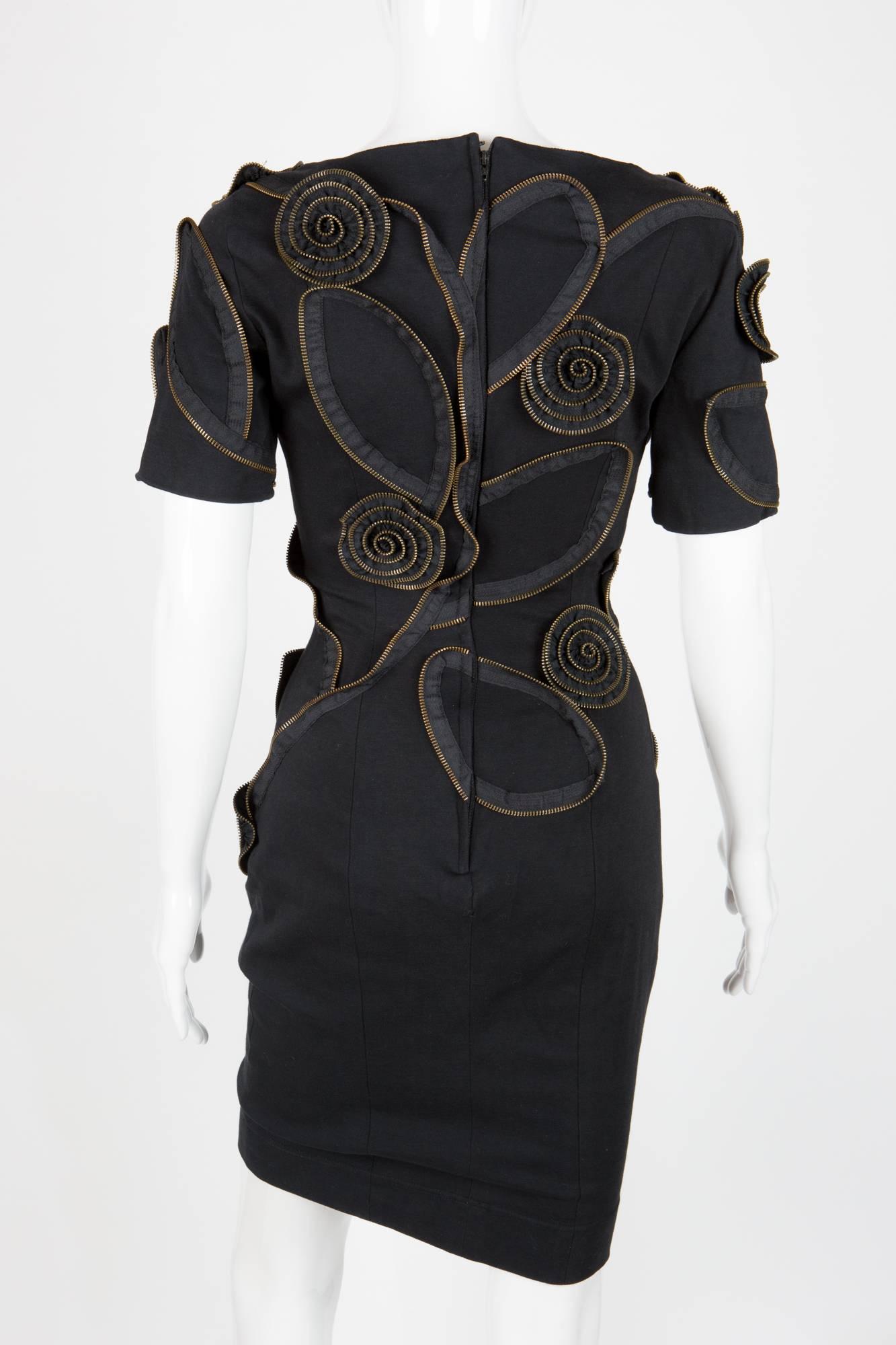 Gorgeous Moschino Black Zipped Dress In Excellent Condition In Paris, FR
