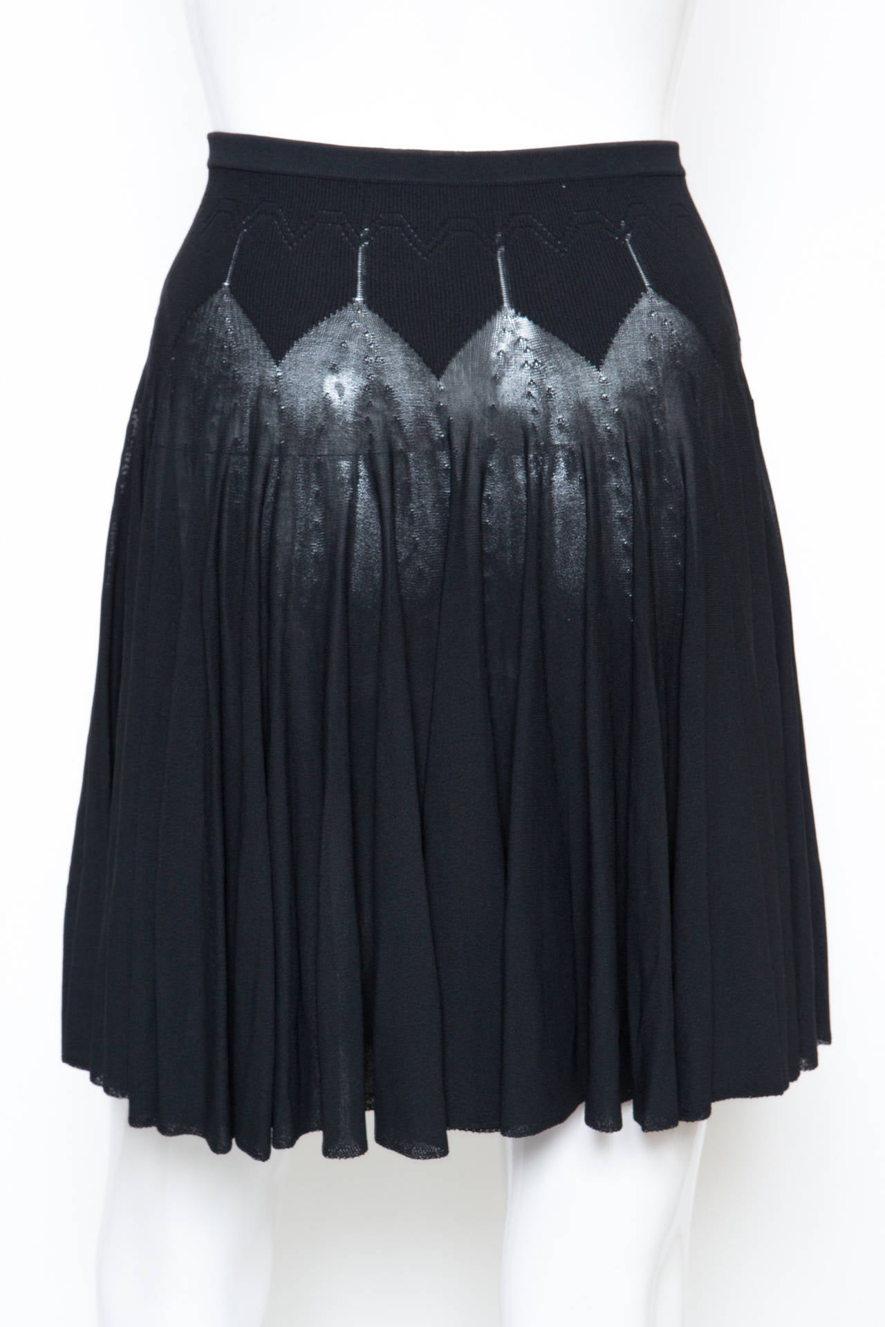 1990s  Alaia Black Iconic Mini Skirt In Excellent Condition In Paris, FR