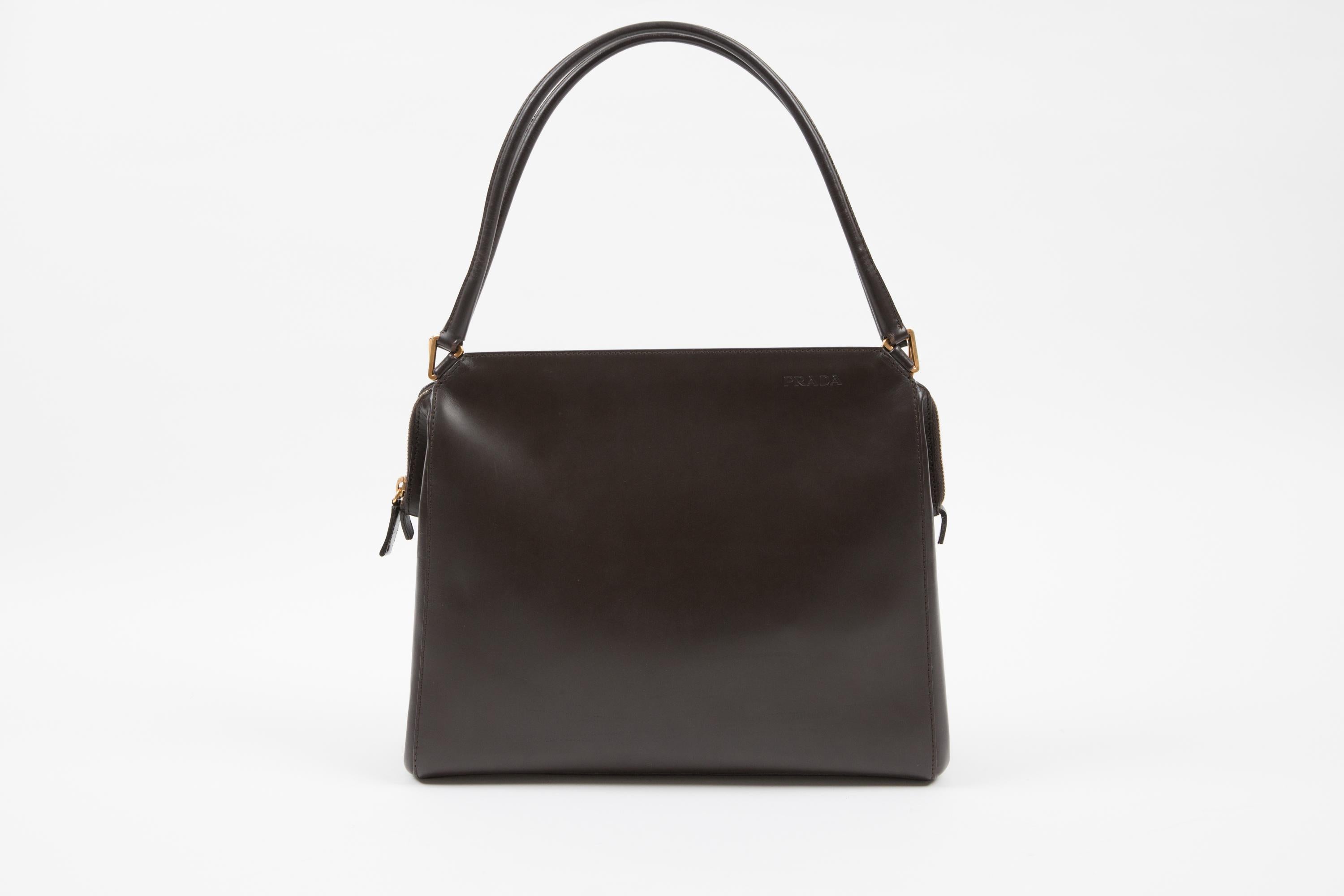 Sac à main en cuir marron de Prada Bon état - En vente à Paris, FR
