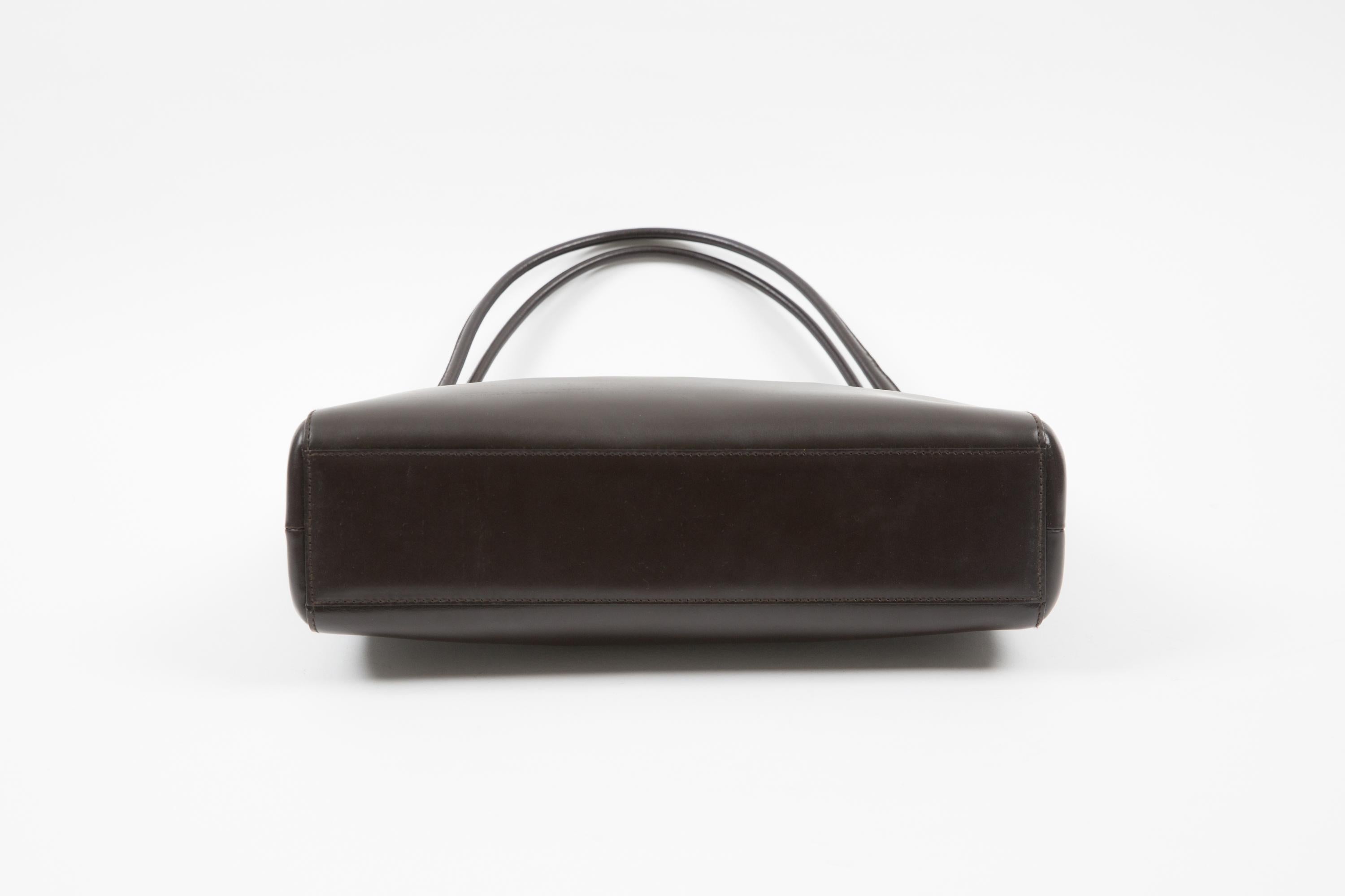 Sac à main en cuir marron de Prada Pour femmes en vente