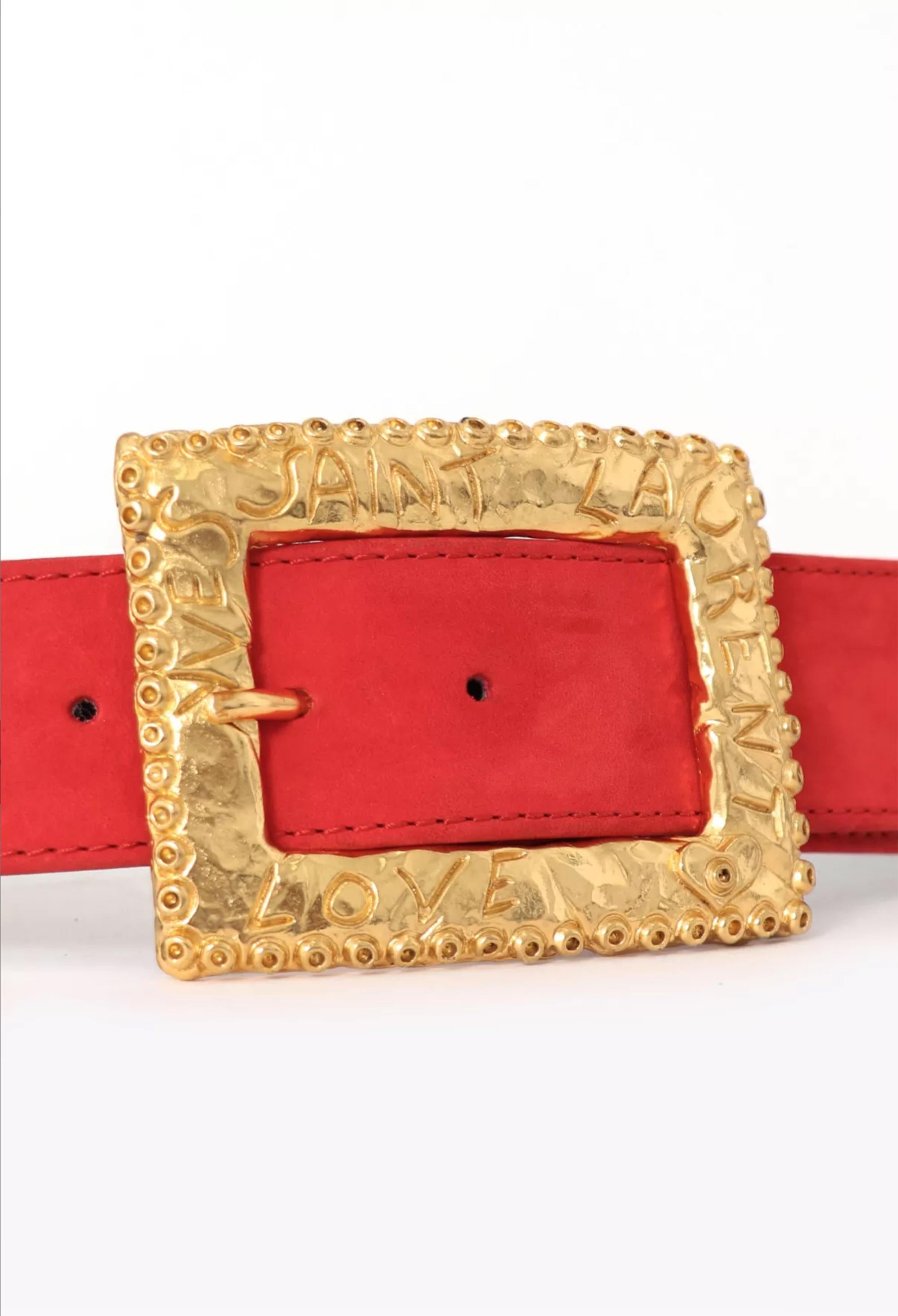 Yves Saint Laurent  Ceinture Love en daim rouge YSL Bon état - En vente à Paris, FR