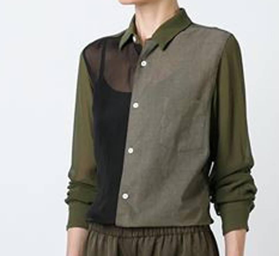 Comme Des Garçons khaki green panelled shirt featuring a classic collar, a front button placket, a chest pocket, a sheer construction, long sleeves, button cuffs, a box pleat detail to the back and a curved hemline. Parts: 100% silk, 100% cupro)
In