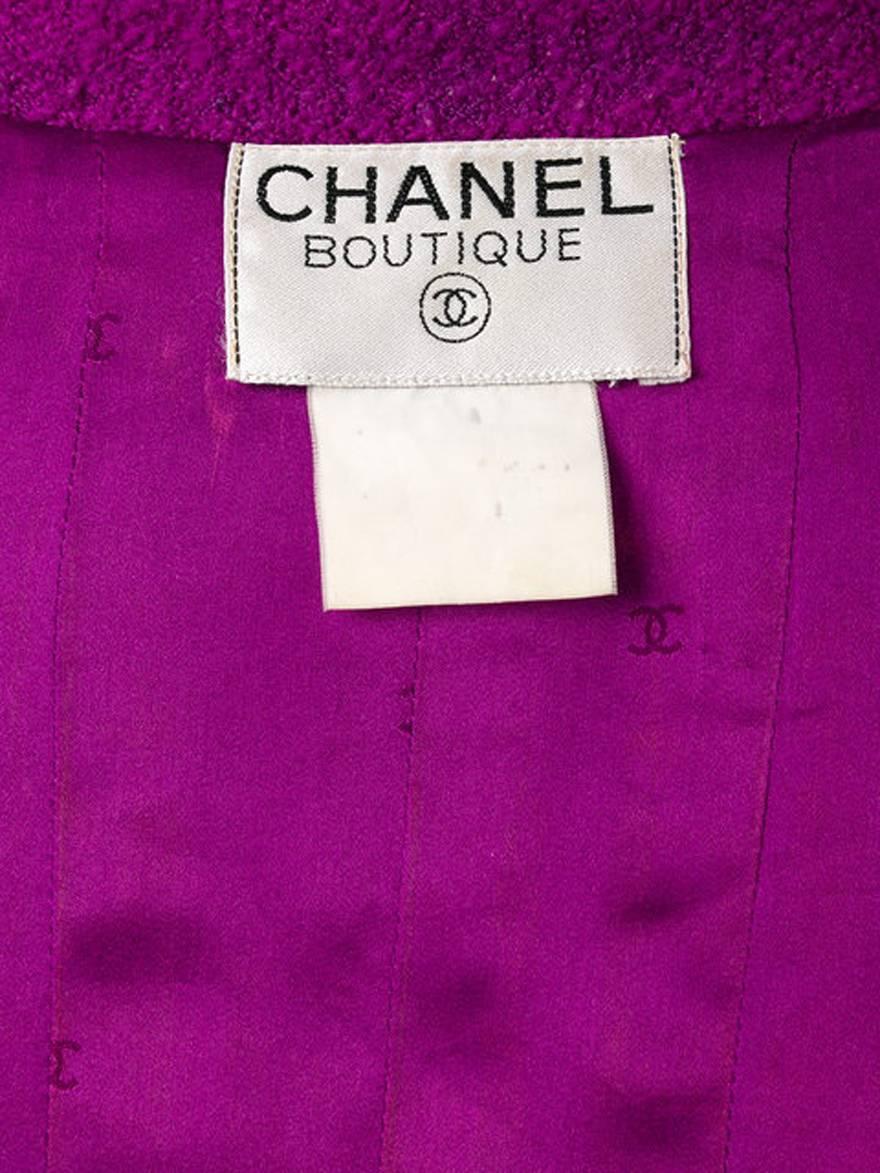 Chanel, rosa Boucle-Jacke, 1990er-Jahre  im Zustand „Hervorragend“ in Paris, FR