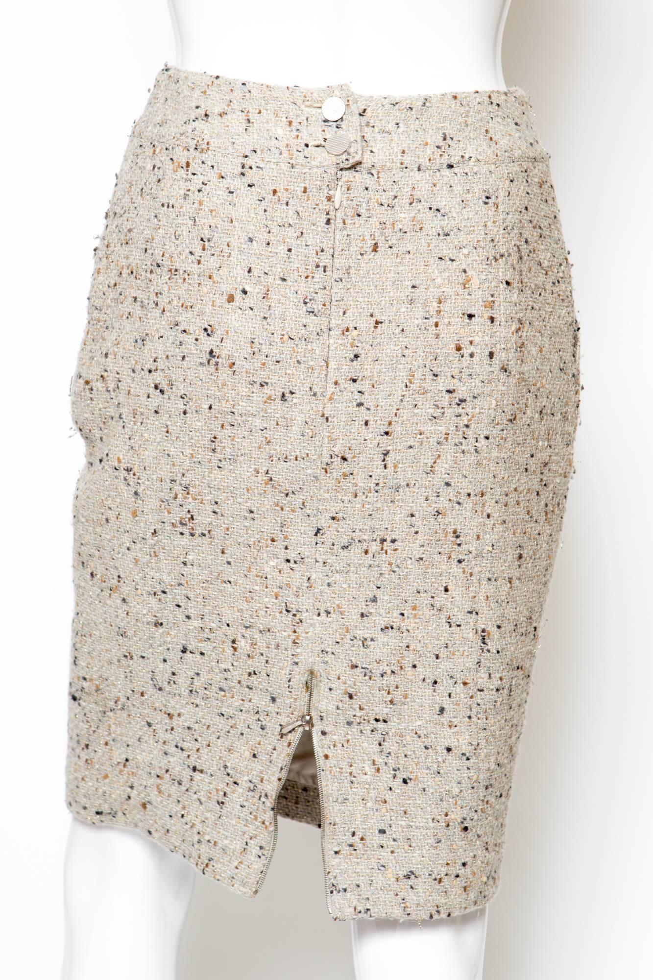  Chanel Camel Tweed and Lurex Skirt In Excellent Condition In Paris, FR