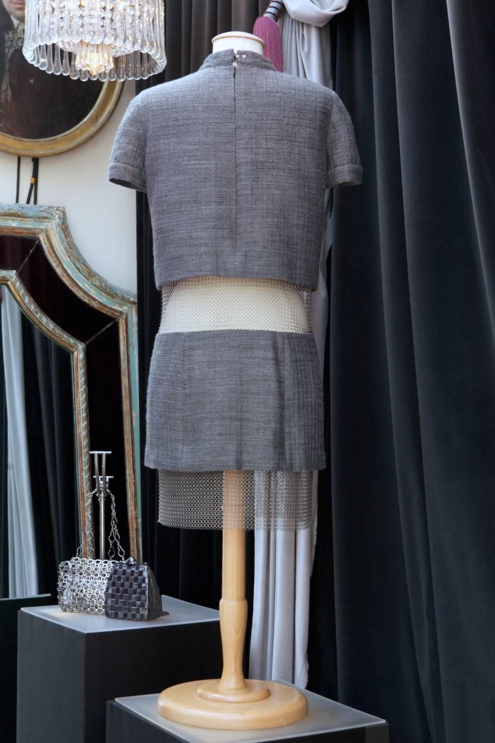 2012 Paco Rabanne Grey Wool and Silver Metal Mesh Mini Dress In Excellent Condition For Sale In Paris, FR