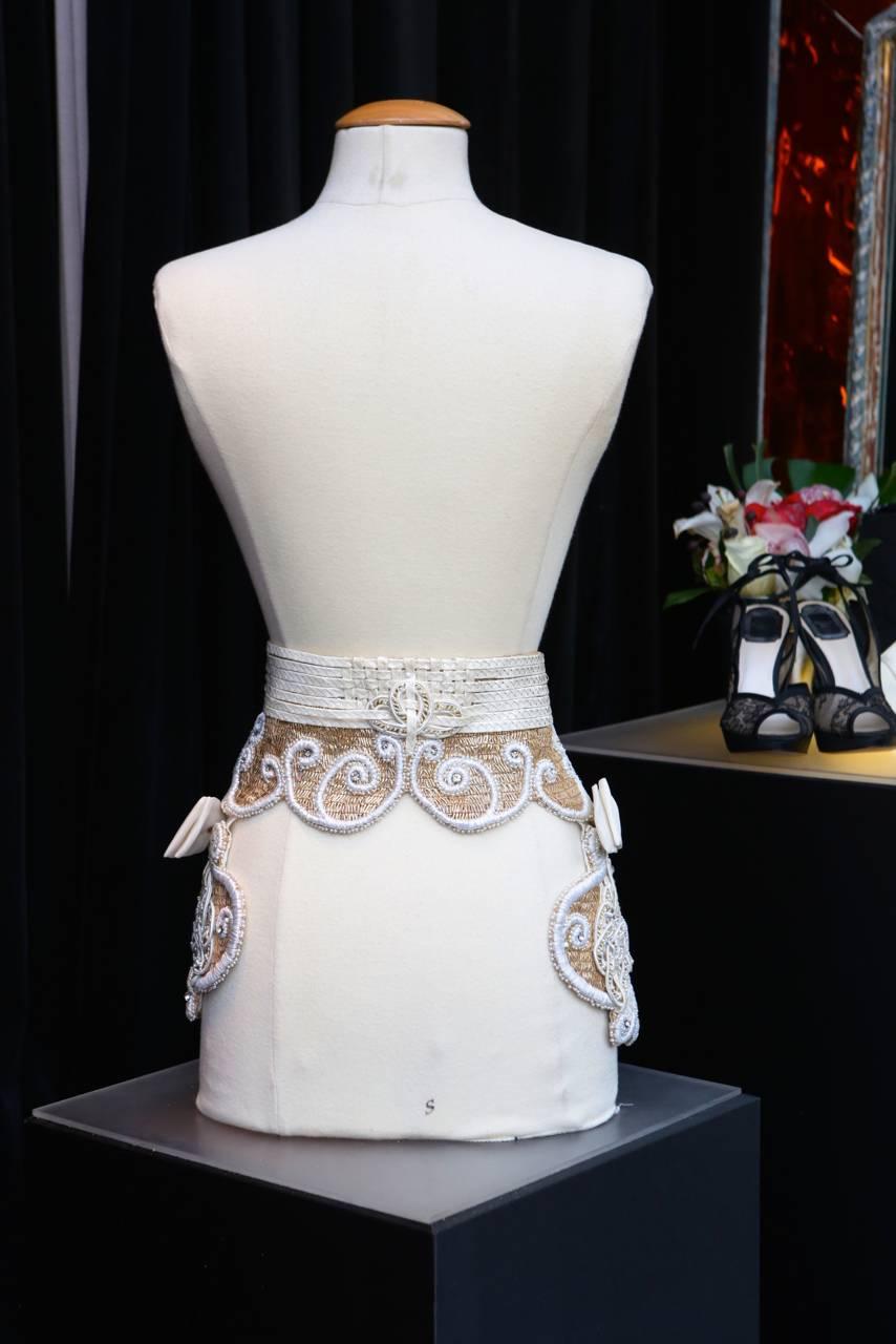 Early 1990s Christian Dior Waistband with Gilt and White Embroideries In Excellent Condition In Paris, FR