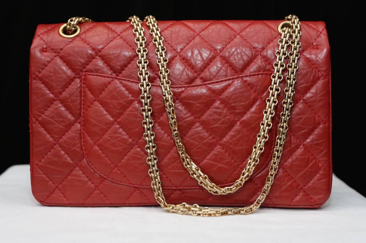 2000s Chanel 2-55 Jumbo Size Red Leather and Gilt Hardware Handbag In Excellent Condition In Paris, FR