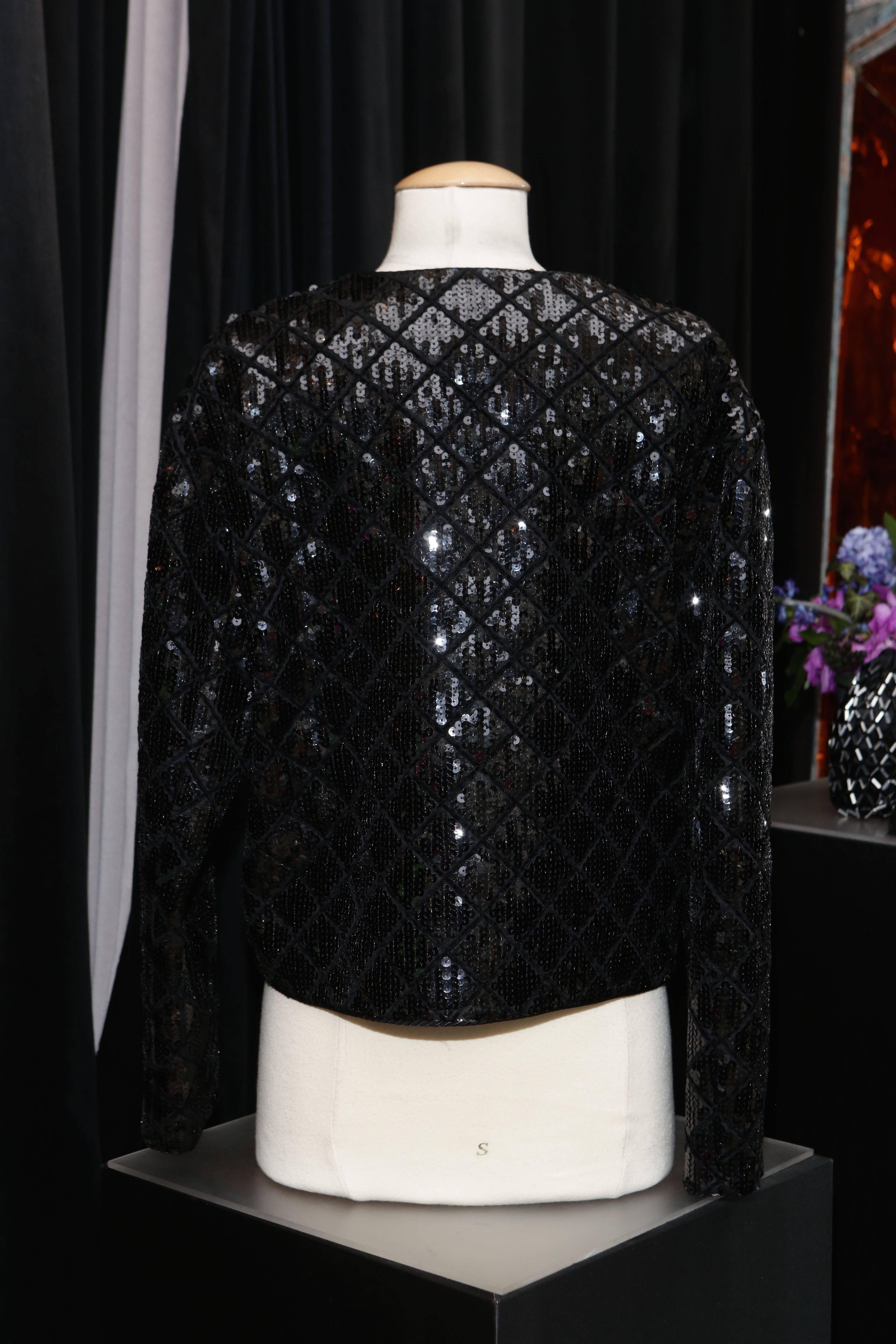 Early 1990s Chanel Black Sequins Skirt Suit For Sale 5