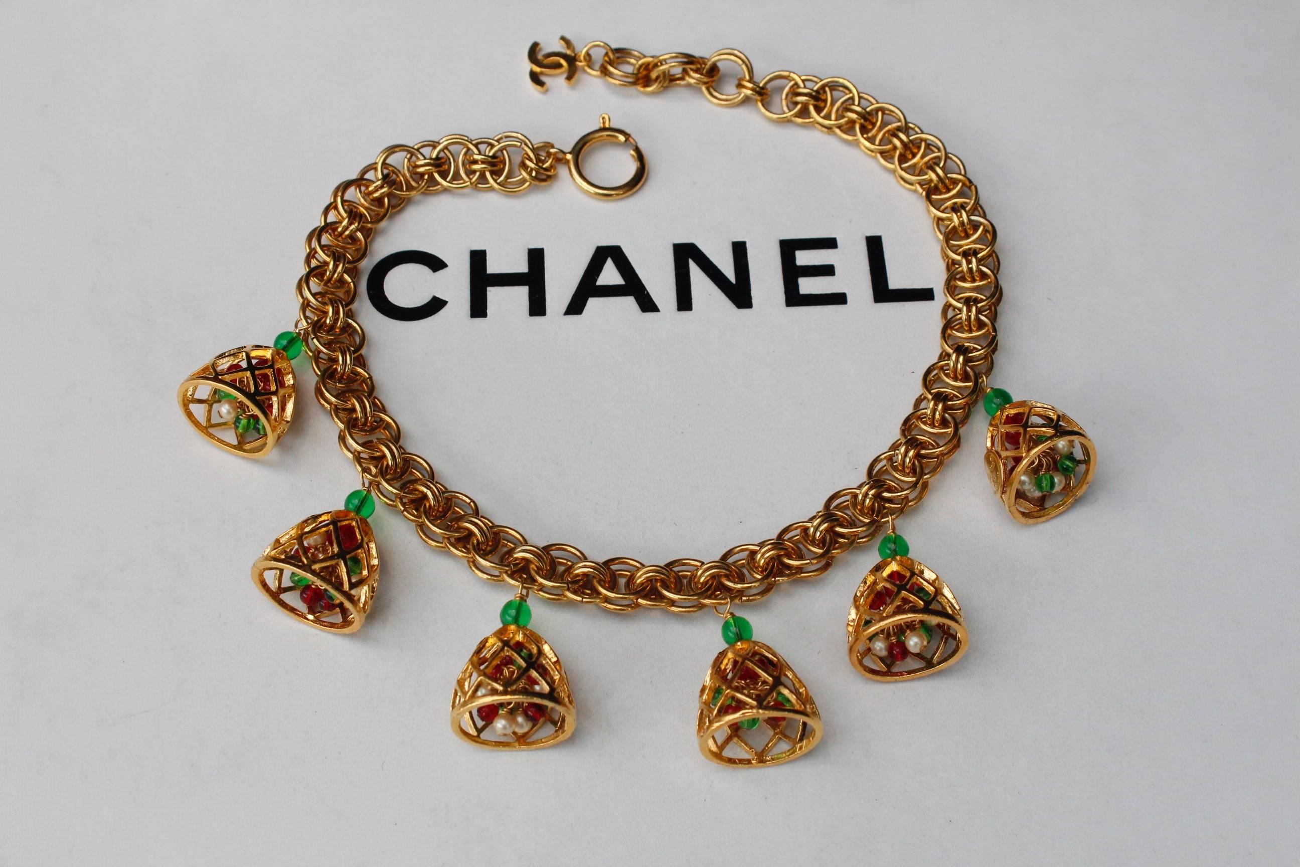 1980s Chanel necklace representing gilded metal cages In Excellent Condition In Paris, FR