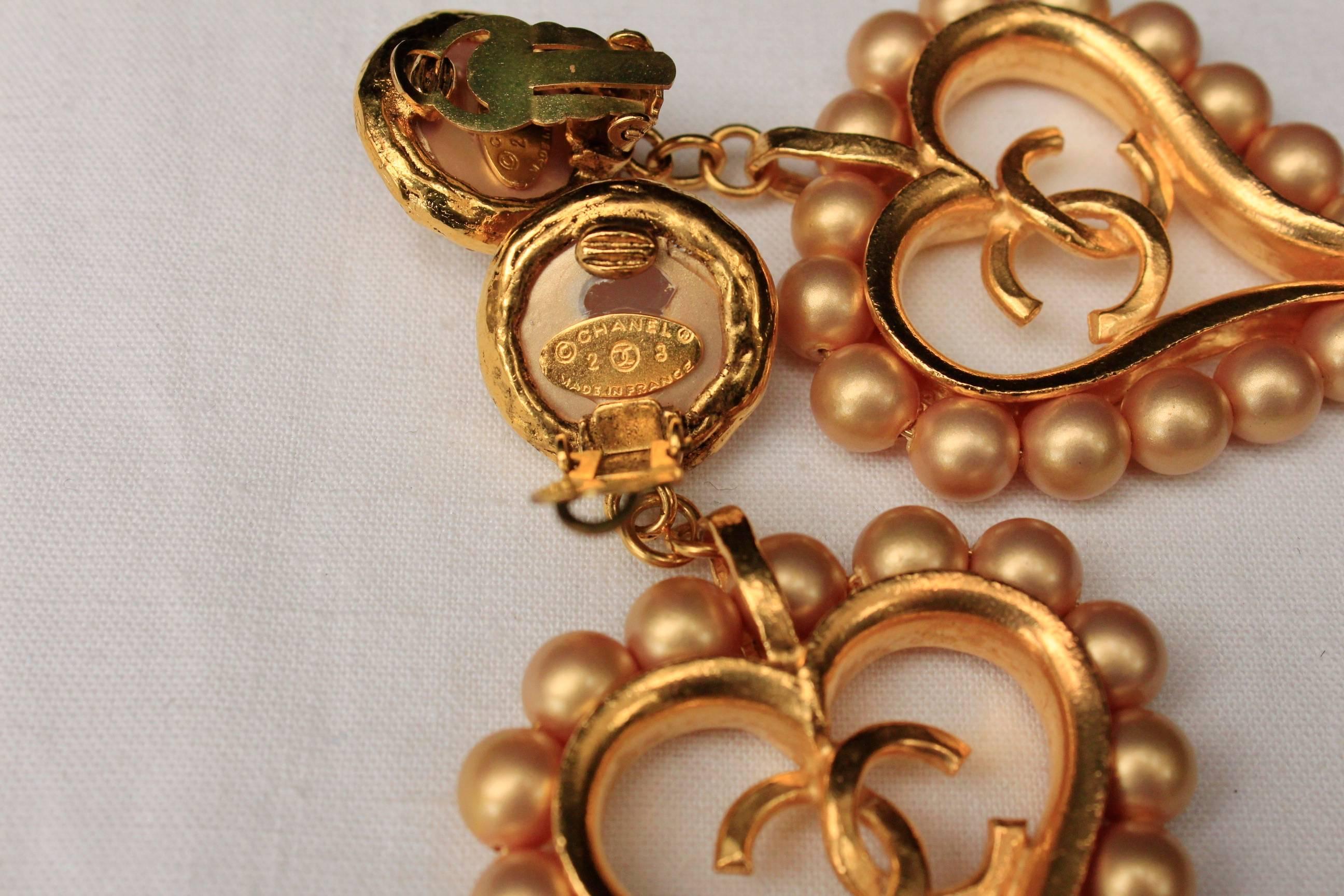 1990s Chanel drop gilded metal heart-shaped earrings 1