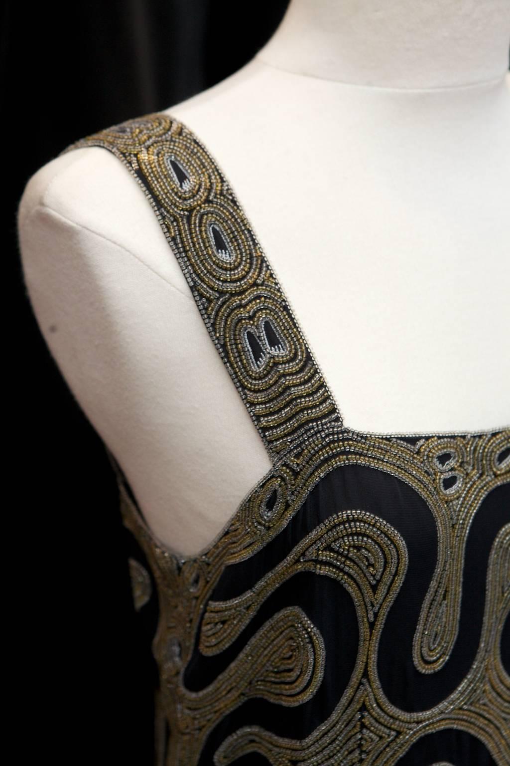 Women's 1980s Karl Lagerfeld short evening dress in black silk and golden beads For Sale
