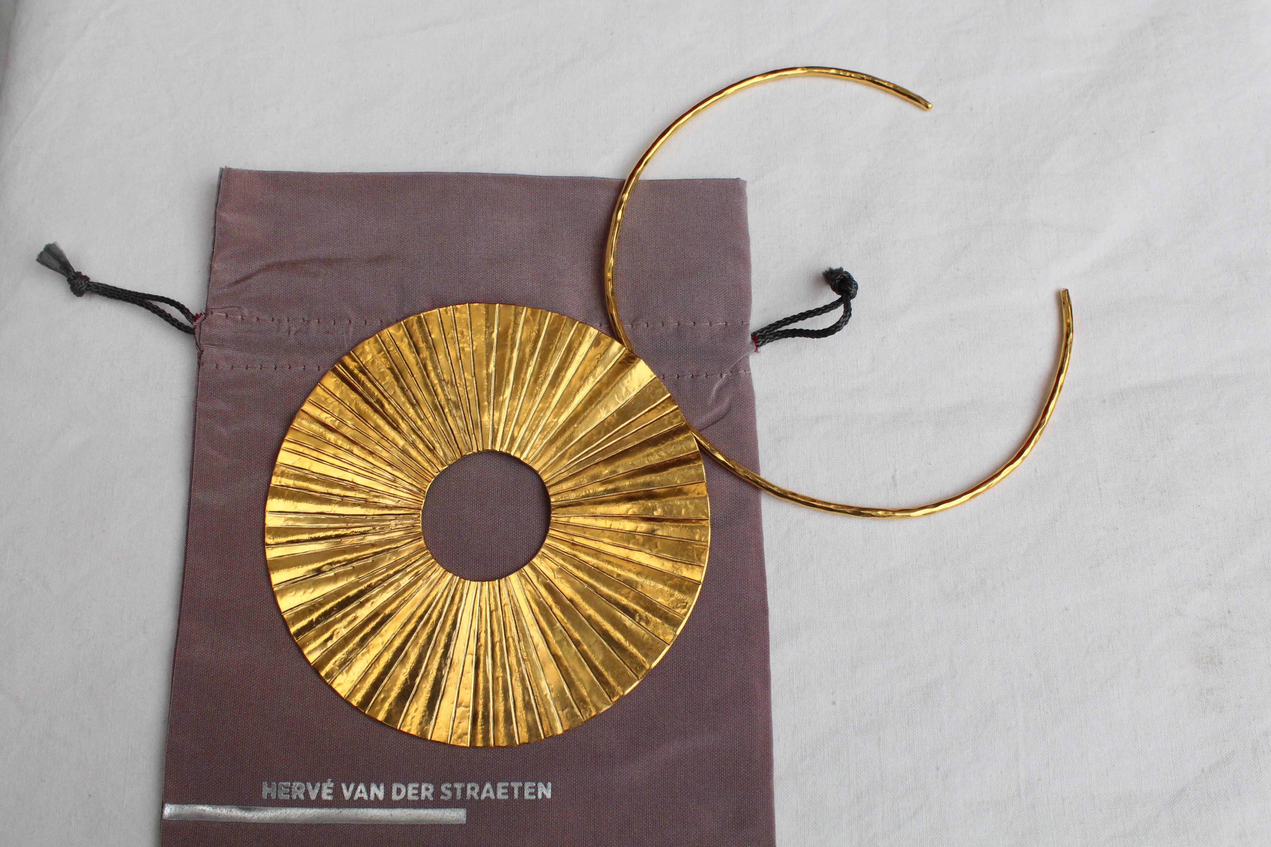 2000s Herve Van Der Straeten gilded metal breastplate In Excellent Condition In Paris, FR