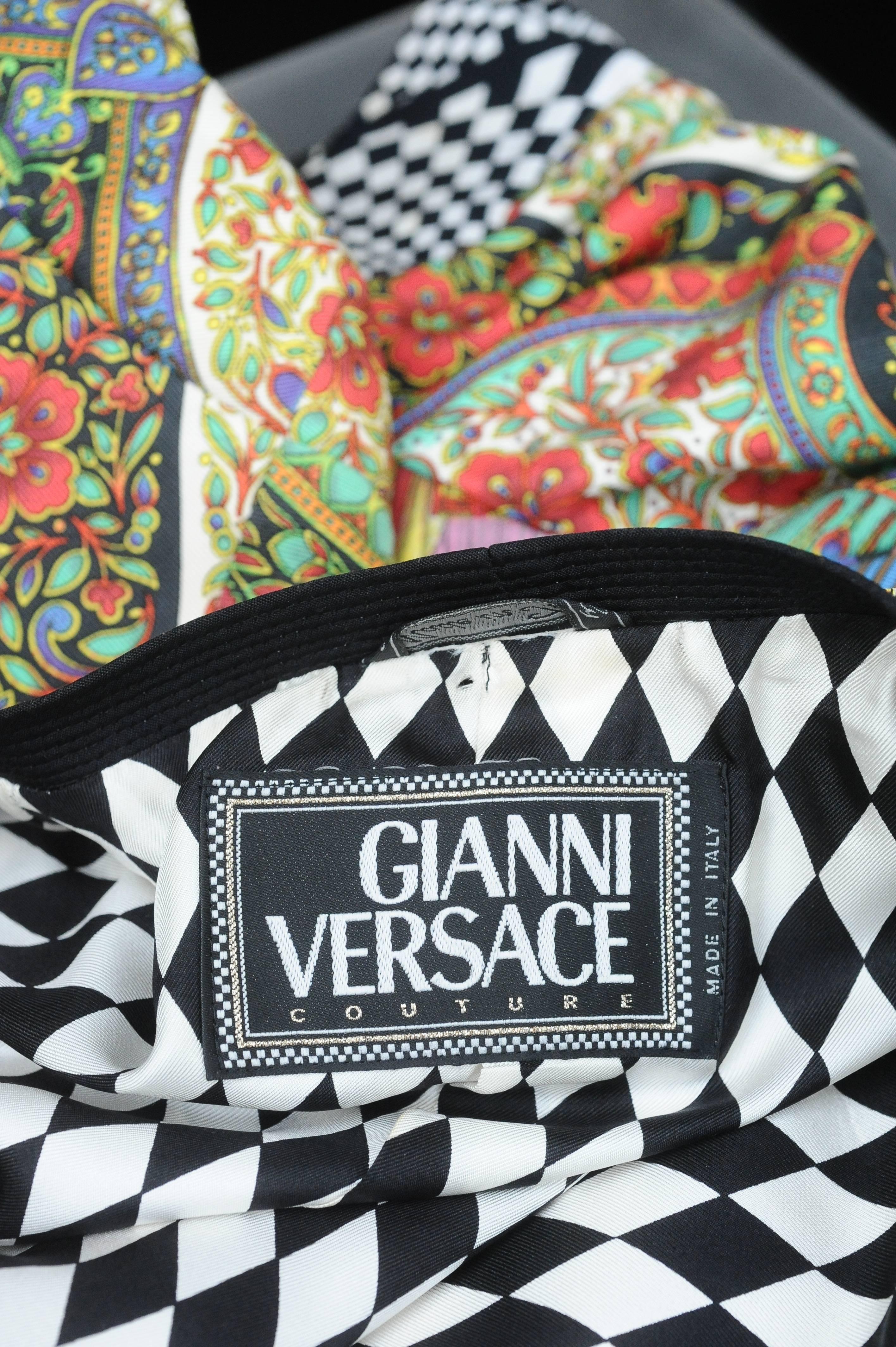 Gianni Versace Couture stunning asian short jacket, Spring 1992  3
