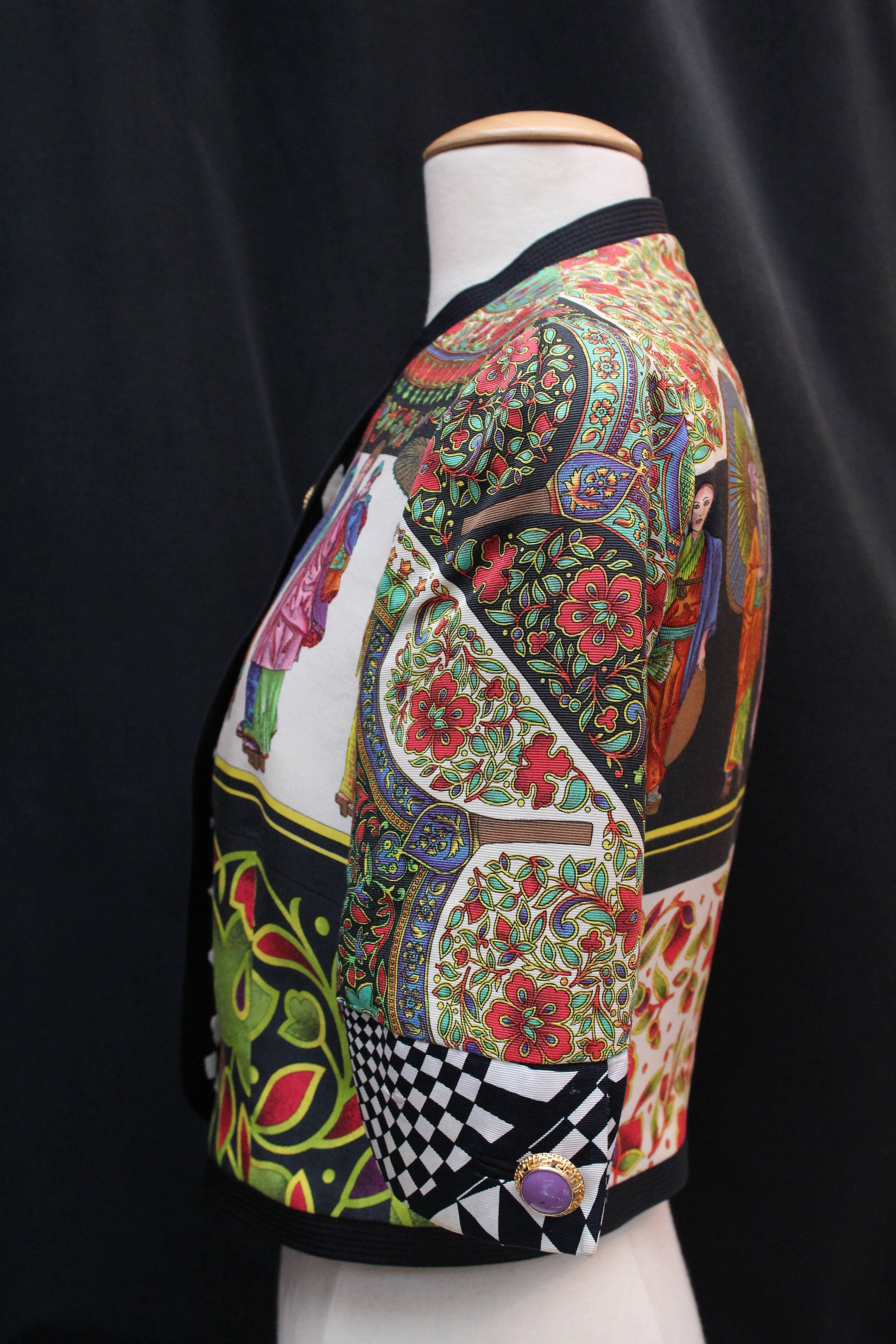 Gianni Versace Couture stunning asian short jacket, Spring 1992  In Good Condition In Paris, FR