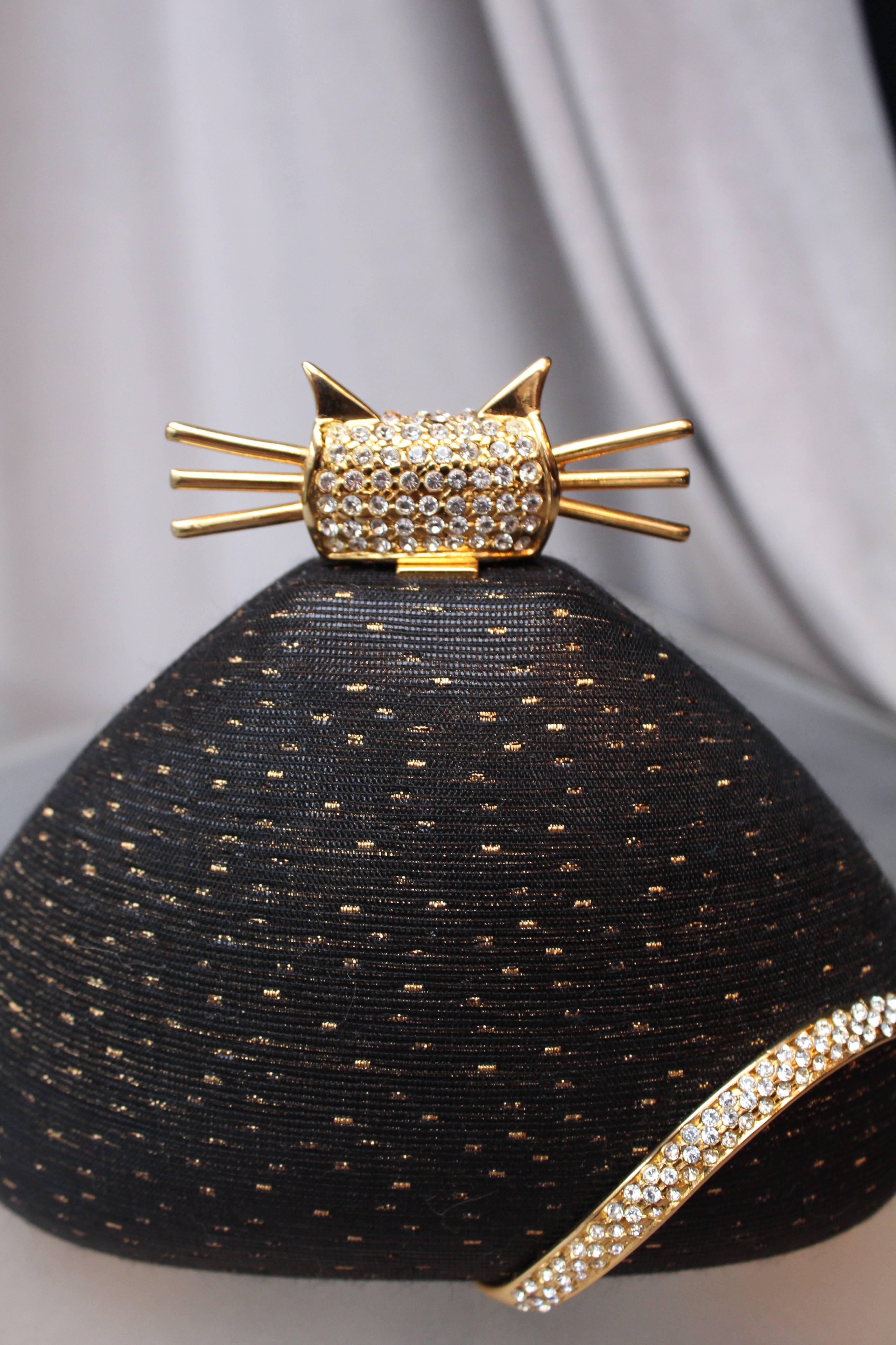 Rodo black and gold cat-shaped minaudière, 1980s  For Sale 1