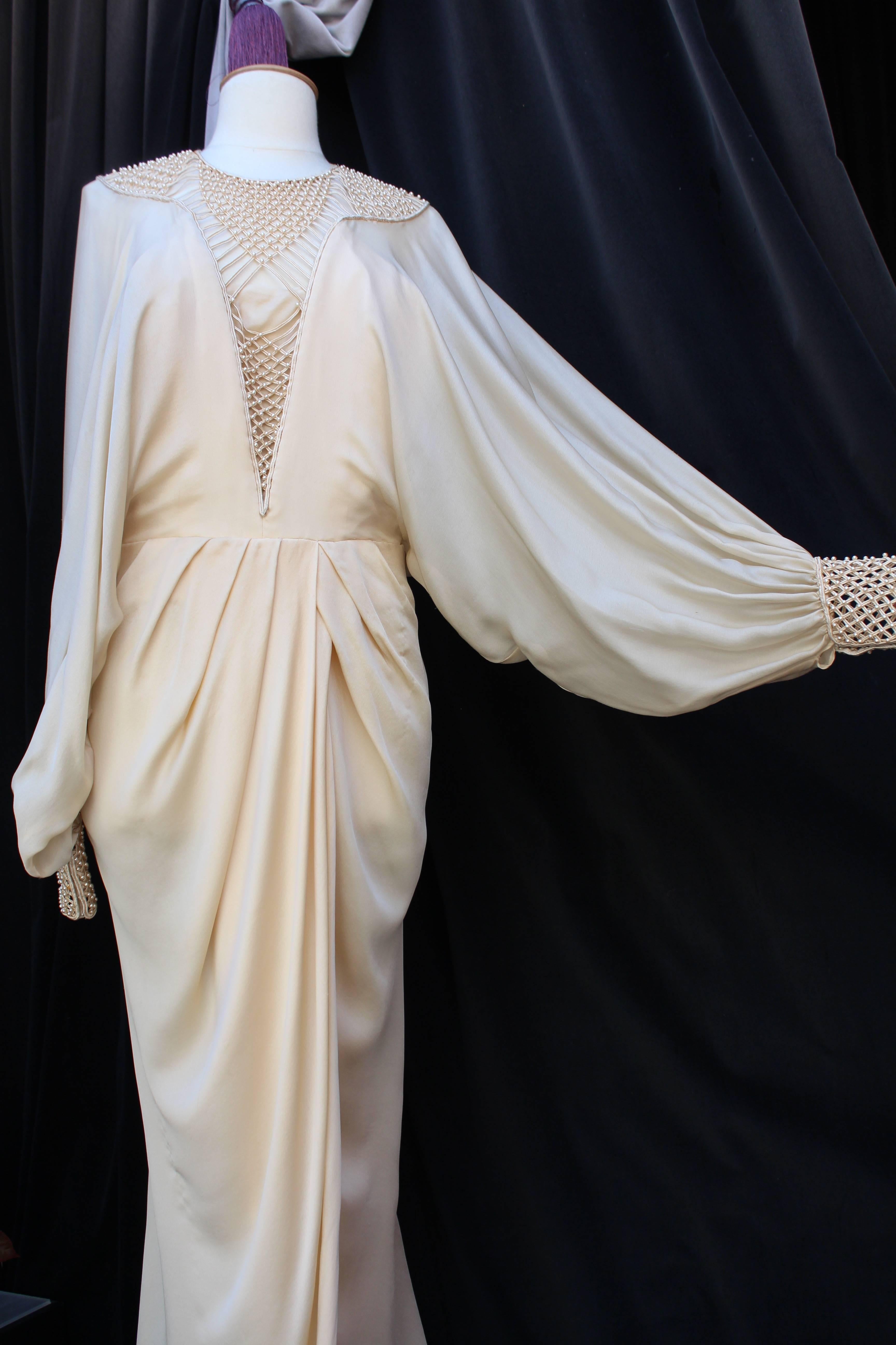 Women's 1980s Louis Féraud Haute Couture beautiful ivory silk evening gown