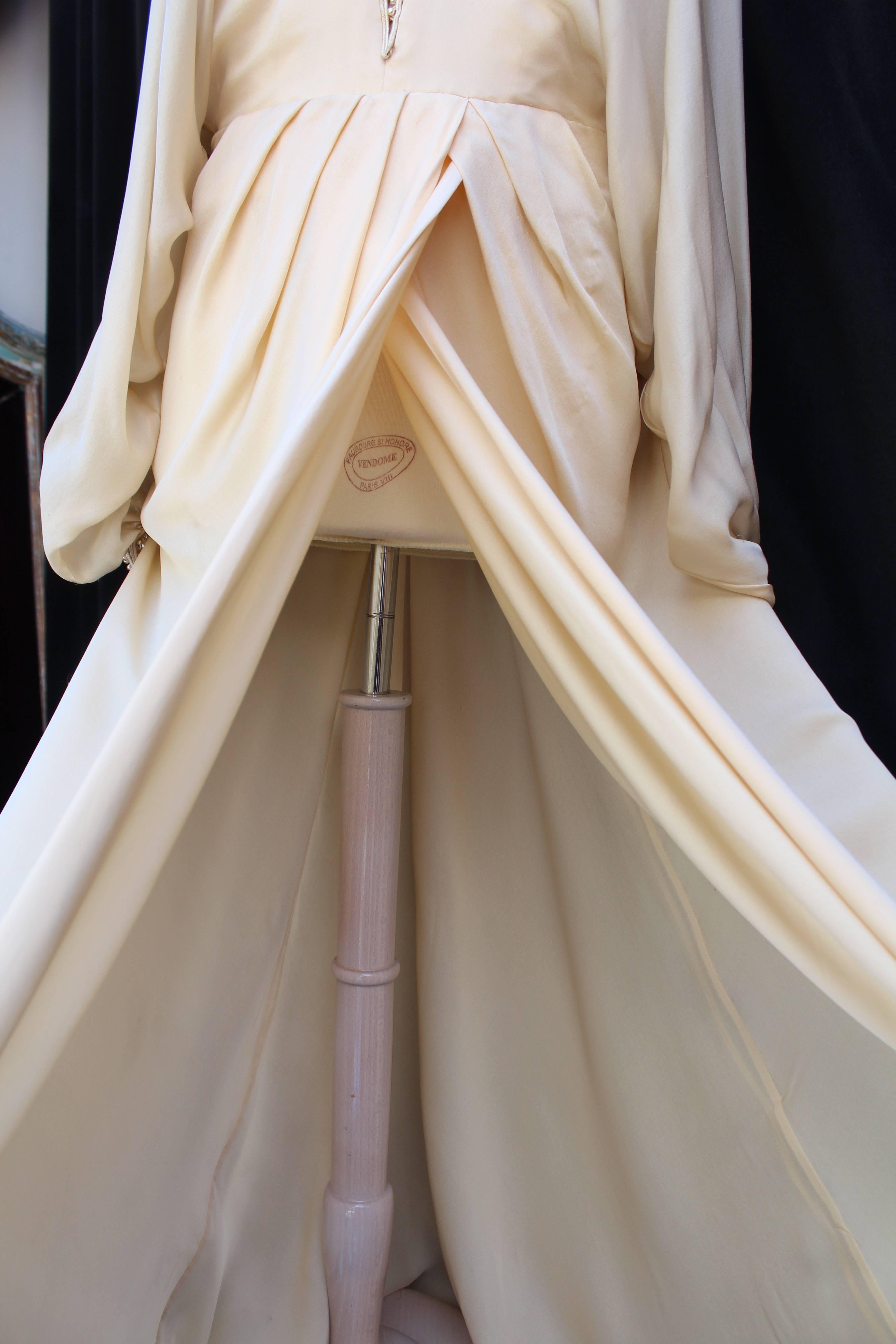 1980s Louis Féraud Haute Couture beautiful ivory silk evening gown 2