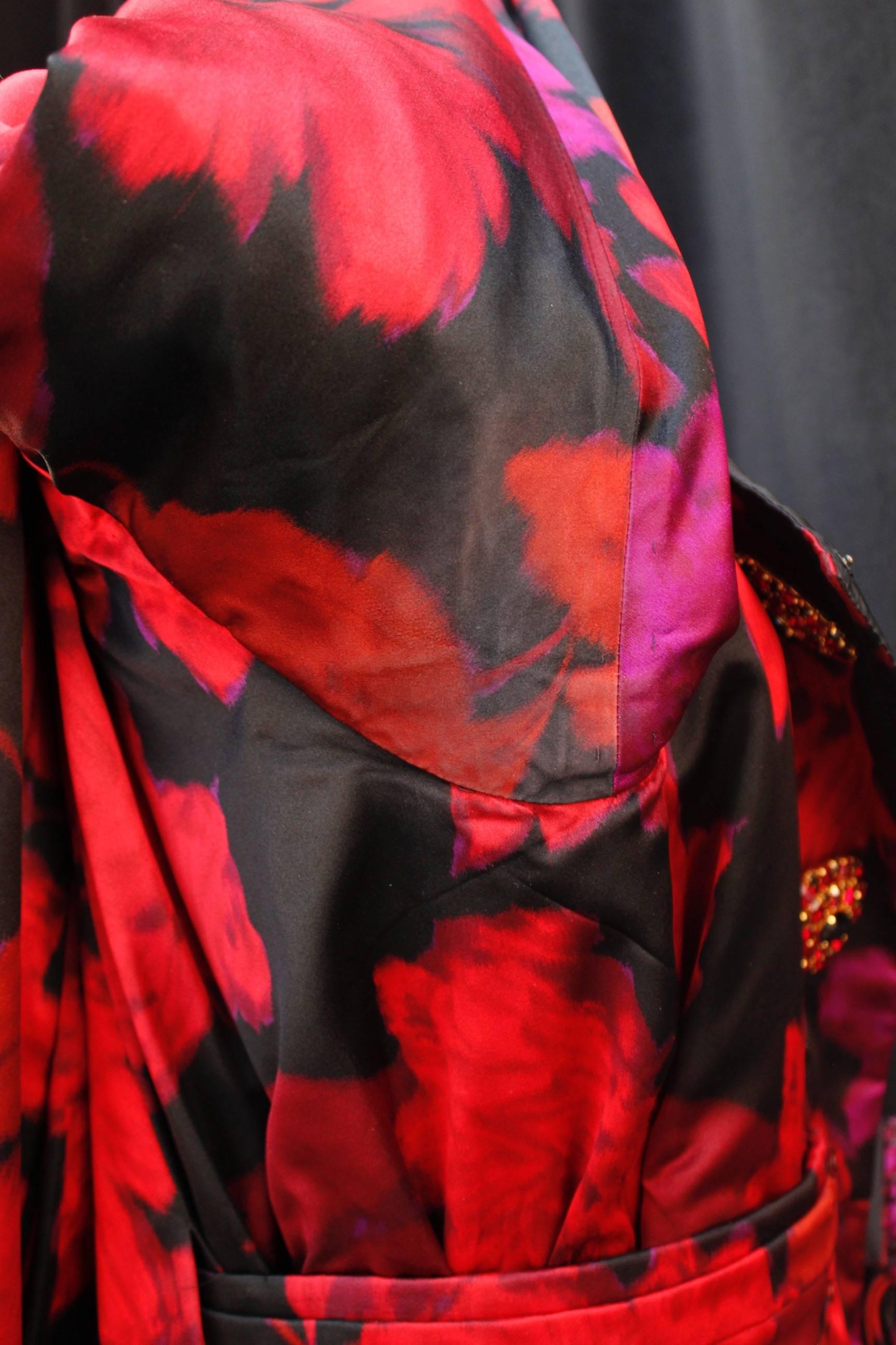 Nina Ricci taffeta opera dress with black and fuchsia floral pattern print, 1990 6