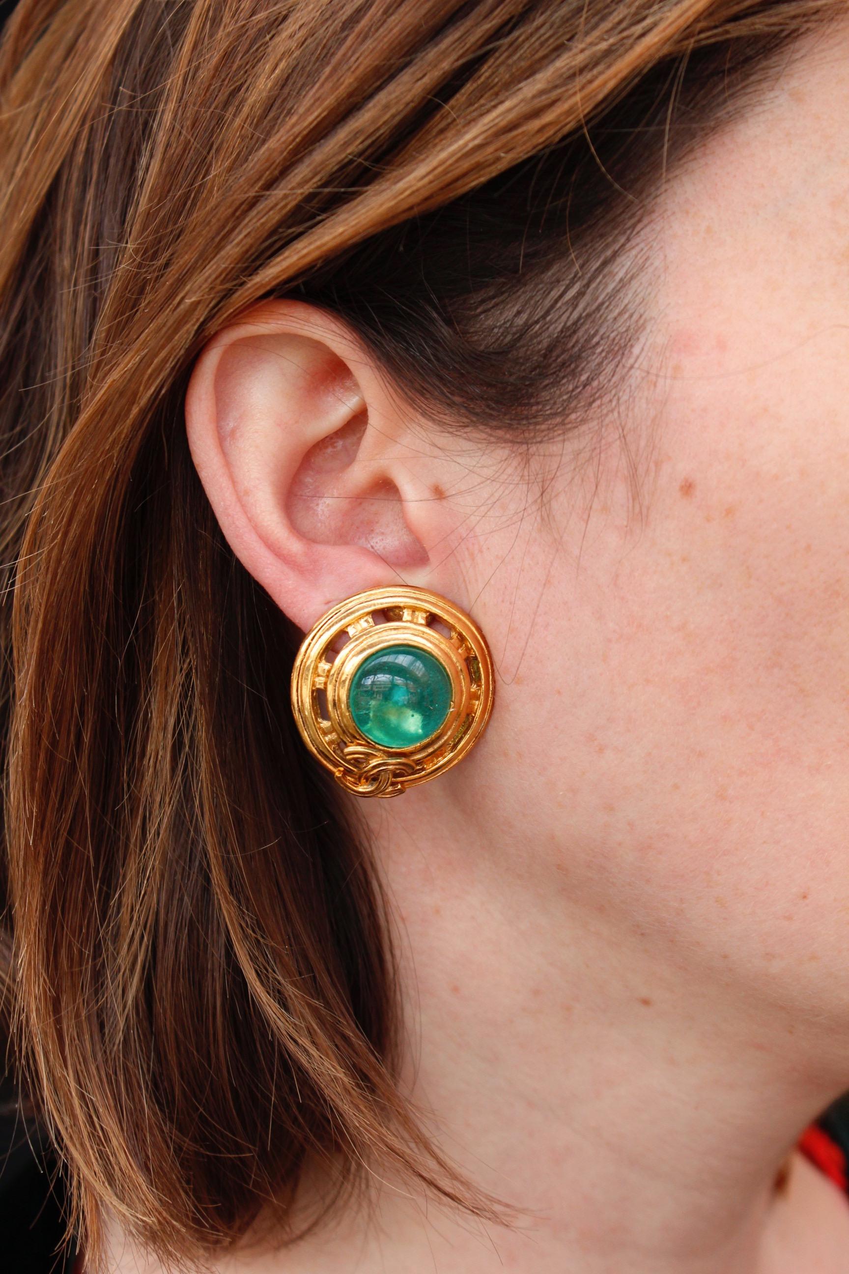 Chanel gold and green earrings, 1996 Spring Collection In Excellent Condition In Paris, FR