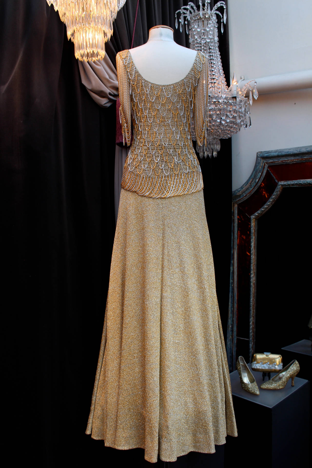 Gold Skirt and Top Ensemble Azzaro, circa 1970s In Excellent Condition In Paris, FR