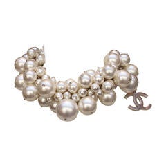 Faux pearls Chanel necklace, circa 2013