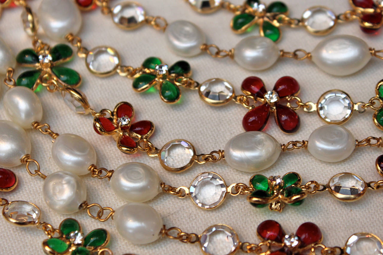 Red and Green Gripoix Glass with Pearls Multi Strand Necklace by Chanel, 1990s In Excellent Condition For Sale In Paris, FR
