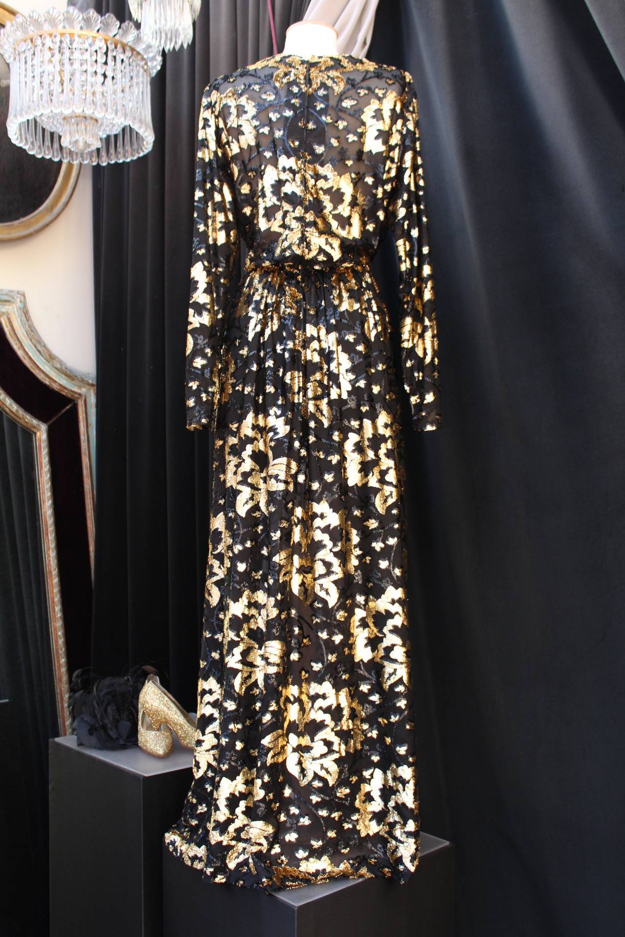 1970s Givenchy Nouvelle Boutique Black and Gold Silk Long Gown In Excellent Condition In Paris, FR