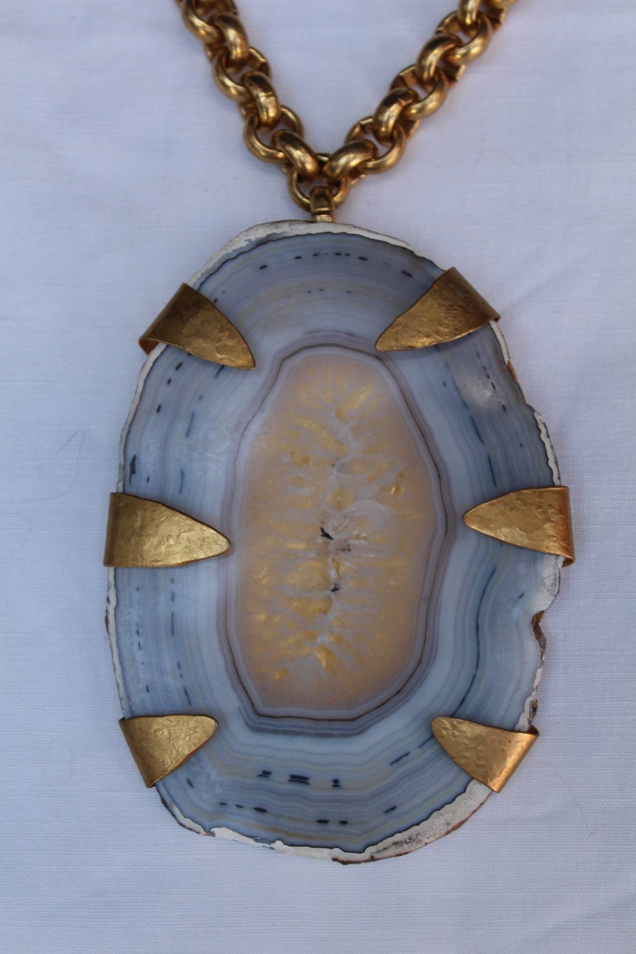 1980s Herve Van Der Straeten Quartz and Gold Brass Oversize Pendant Necklace In Excellent Condition In Paris, FR