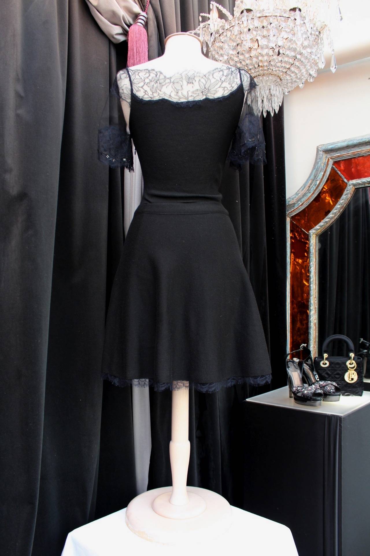 2000s Christian Dior with Black Wool and Lace Skater Dress In Excellent Condition In Paris, FR
