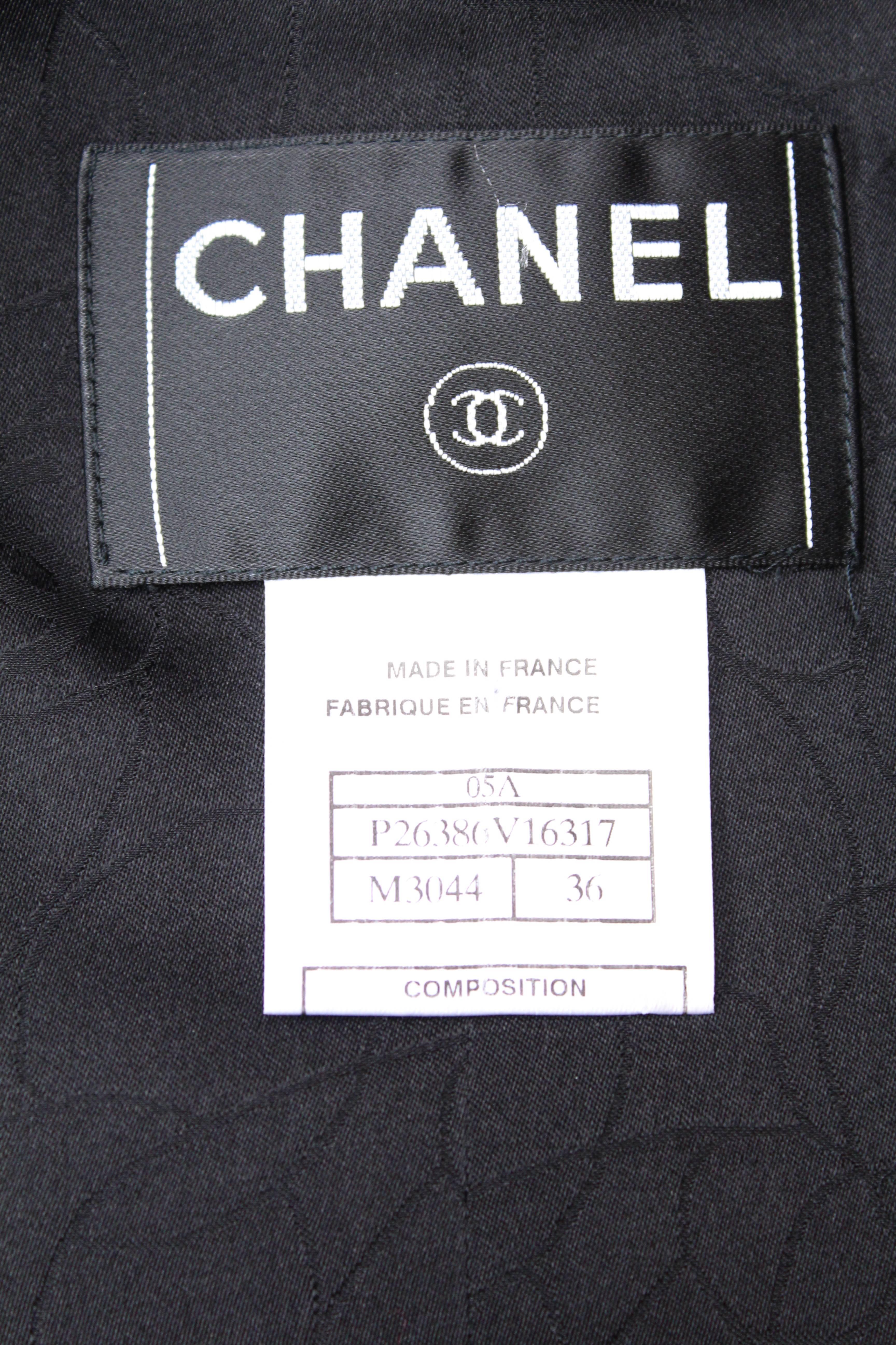 2005 Chanel Black and White Tweed Jacket 6